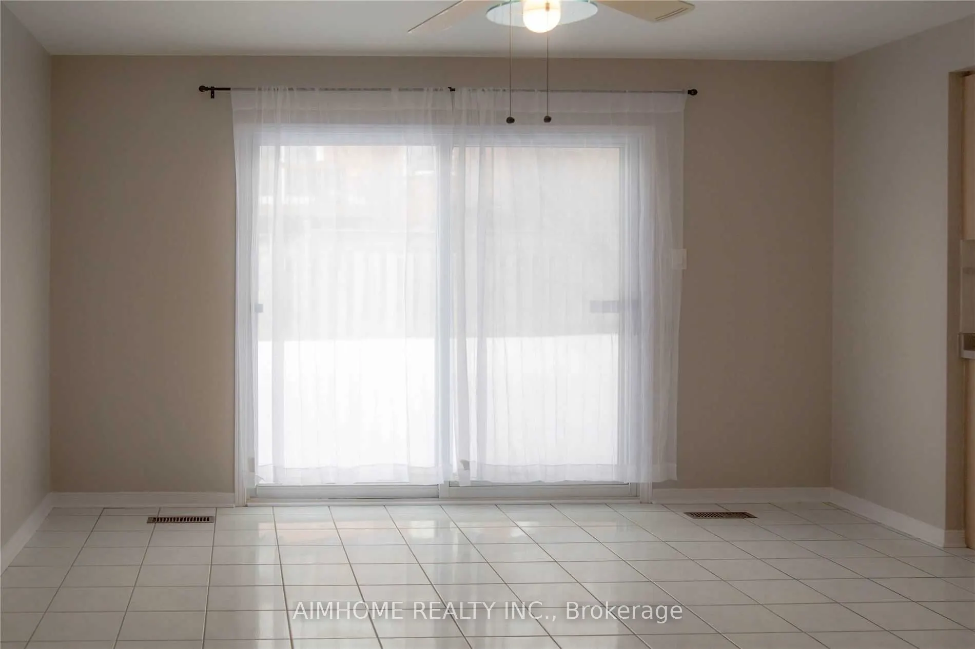 66 Devonsleigh Boulevard