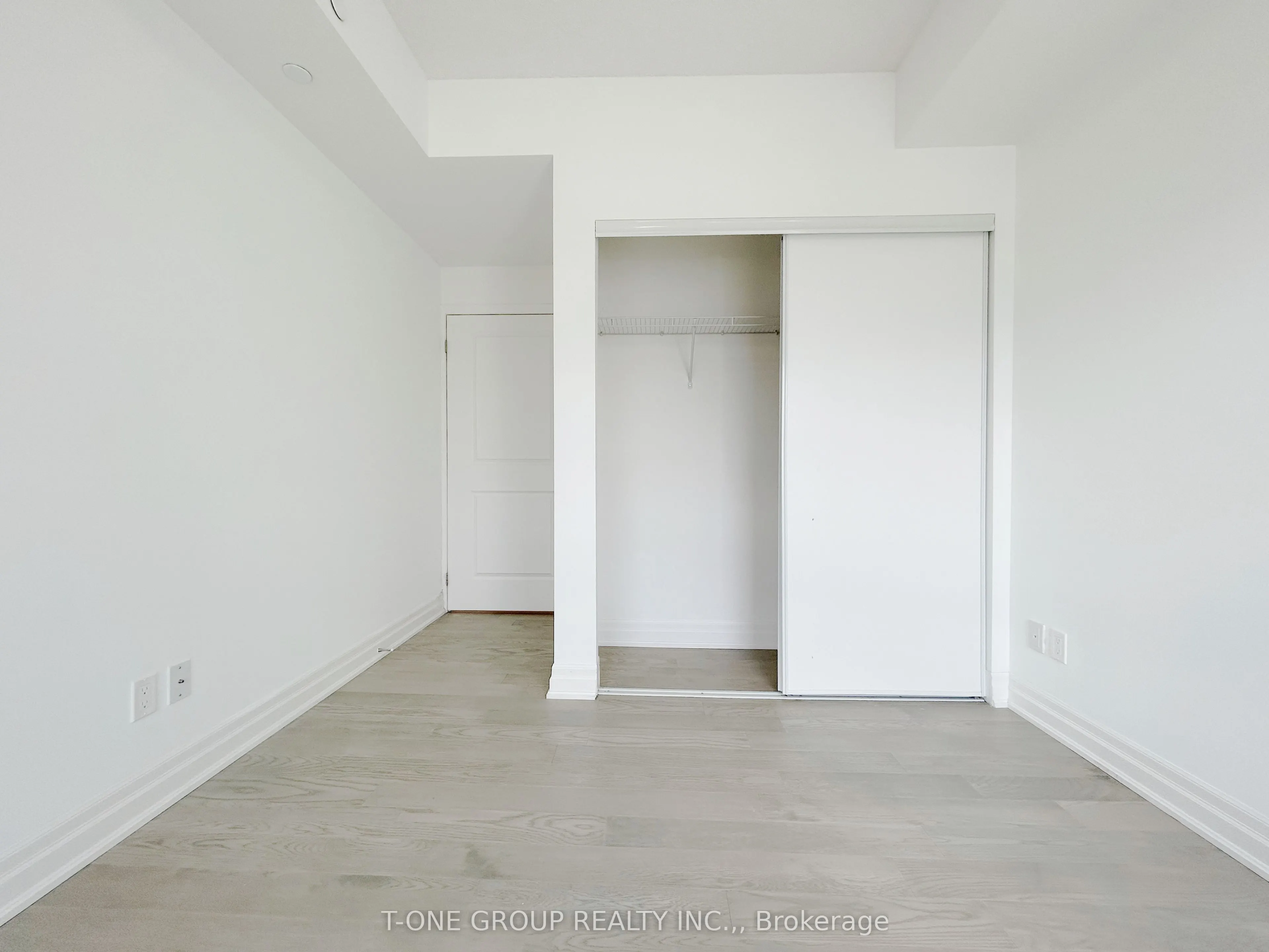 8 Rouge Valley Drive W, #713