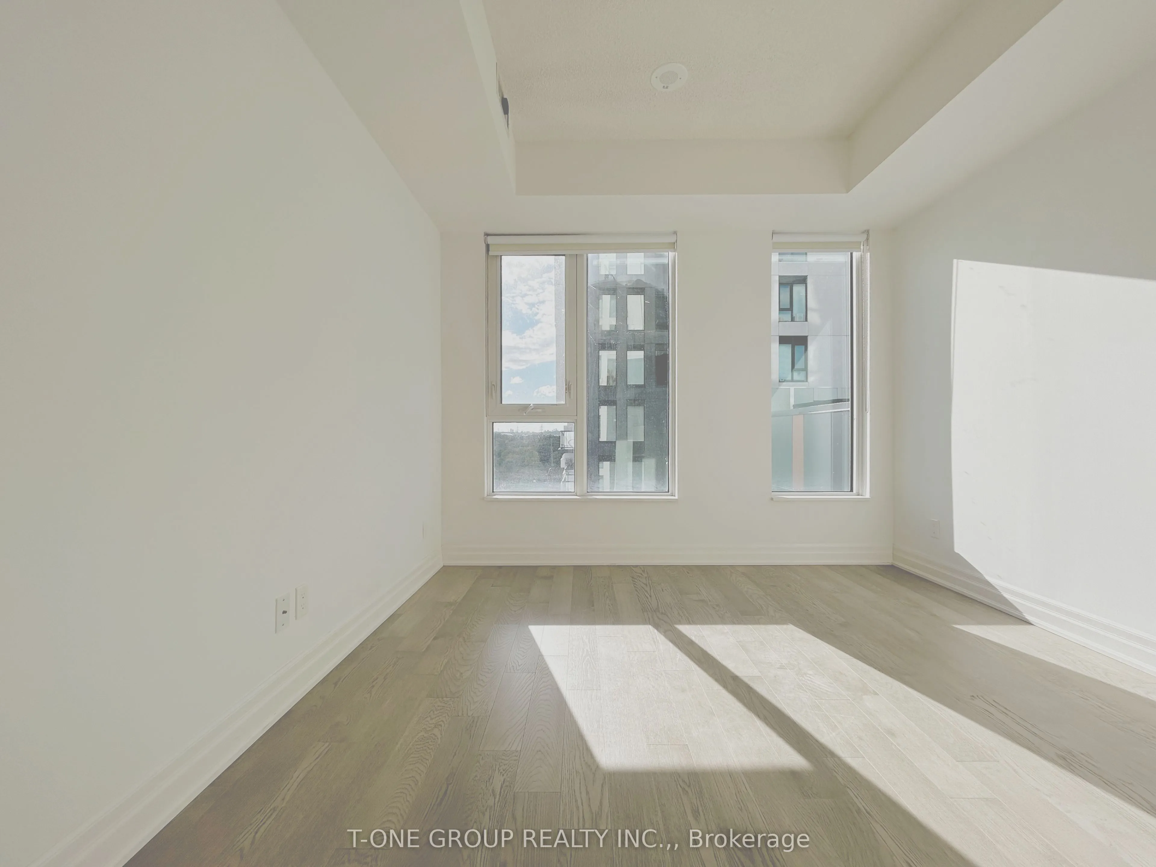 8 Rouge Valley Drive W, #713