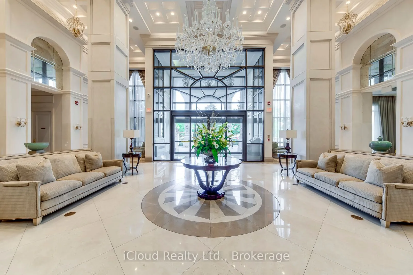 9255 Jane Street, #804