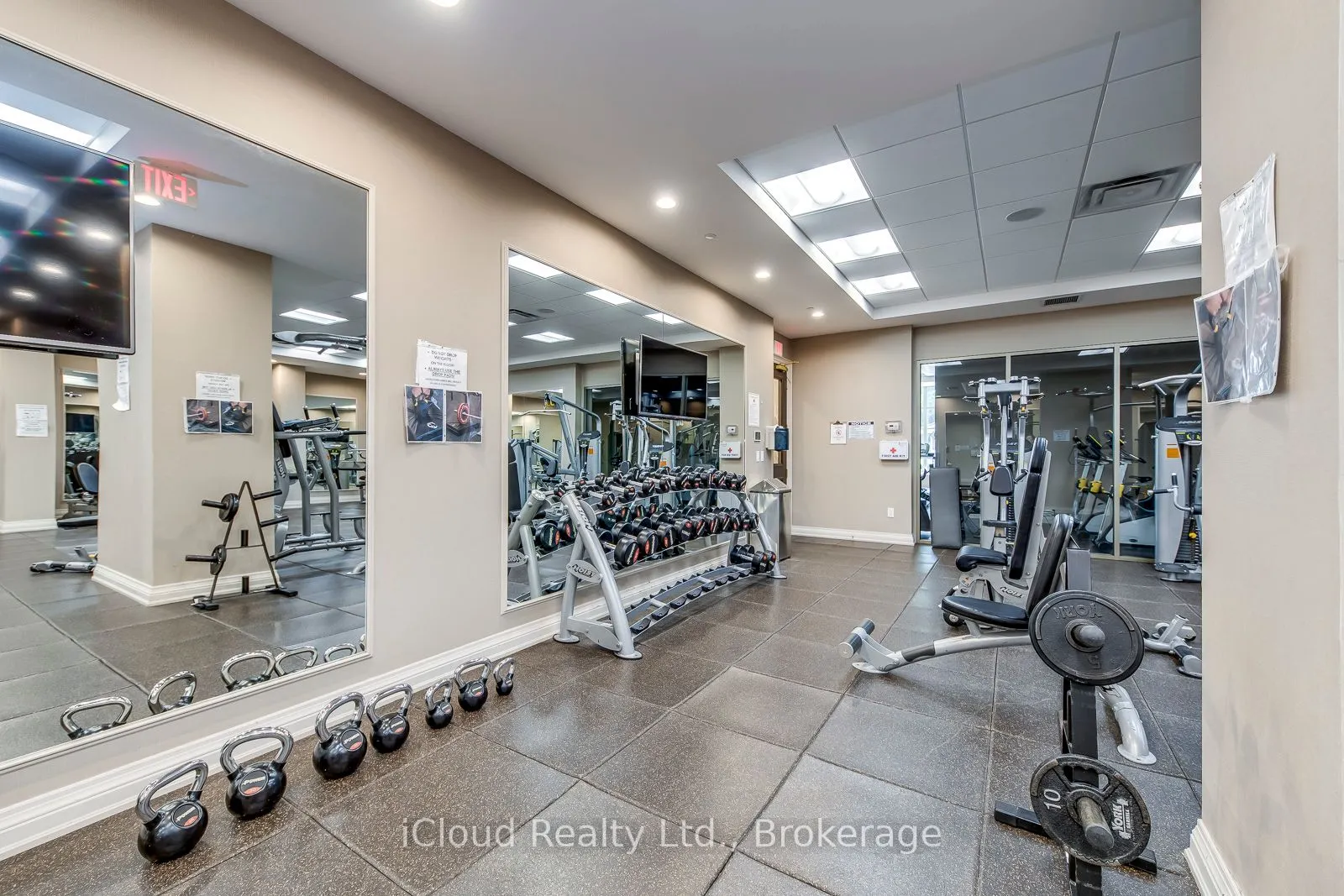 9255 Jane Street, #804