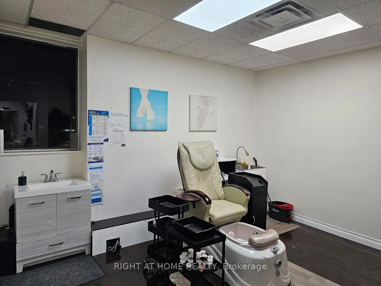 10670 Yonge Street, #201
