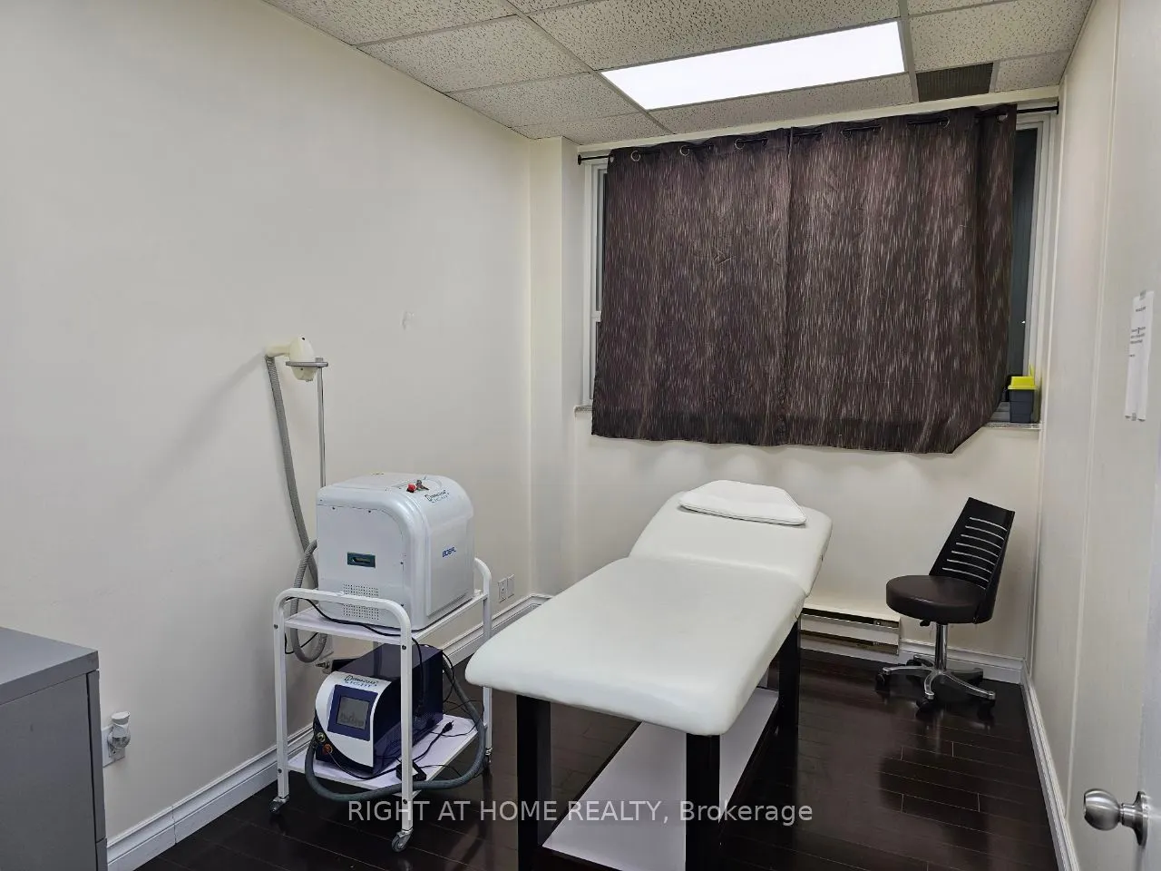 10670 Yonge Street, #201