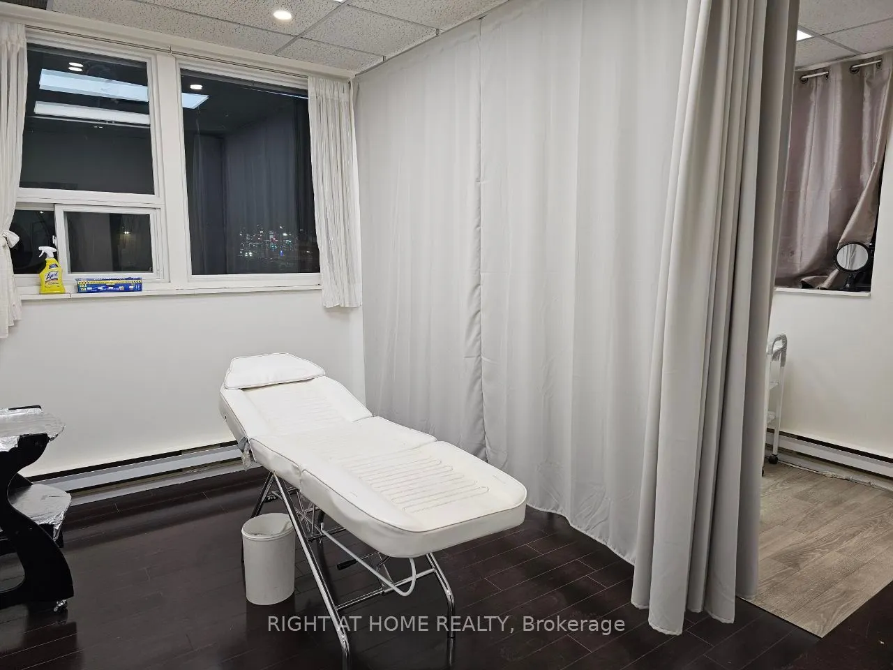 10670 Yonge Street, #201
