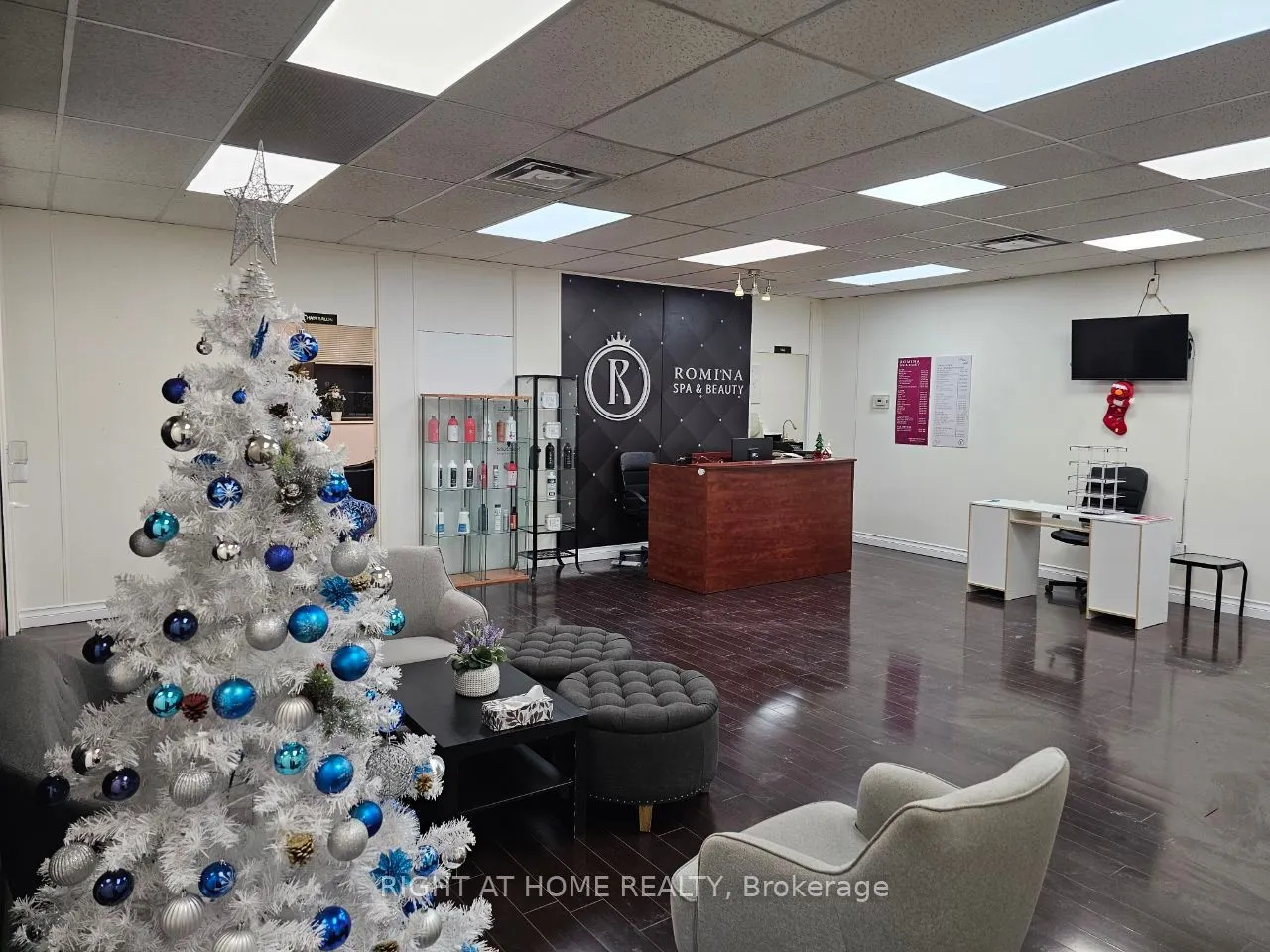 10670 Yonge Street, #201