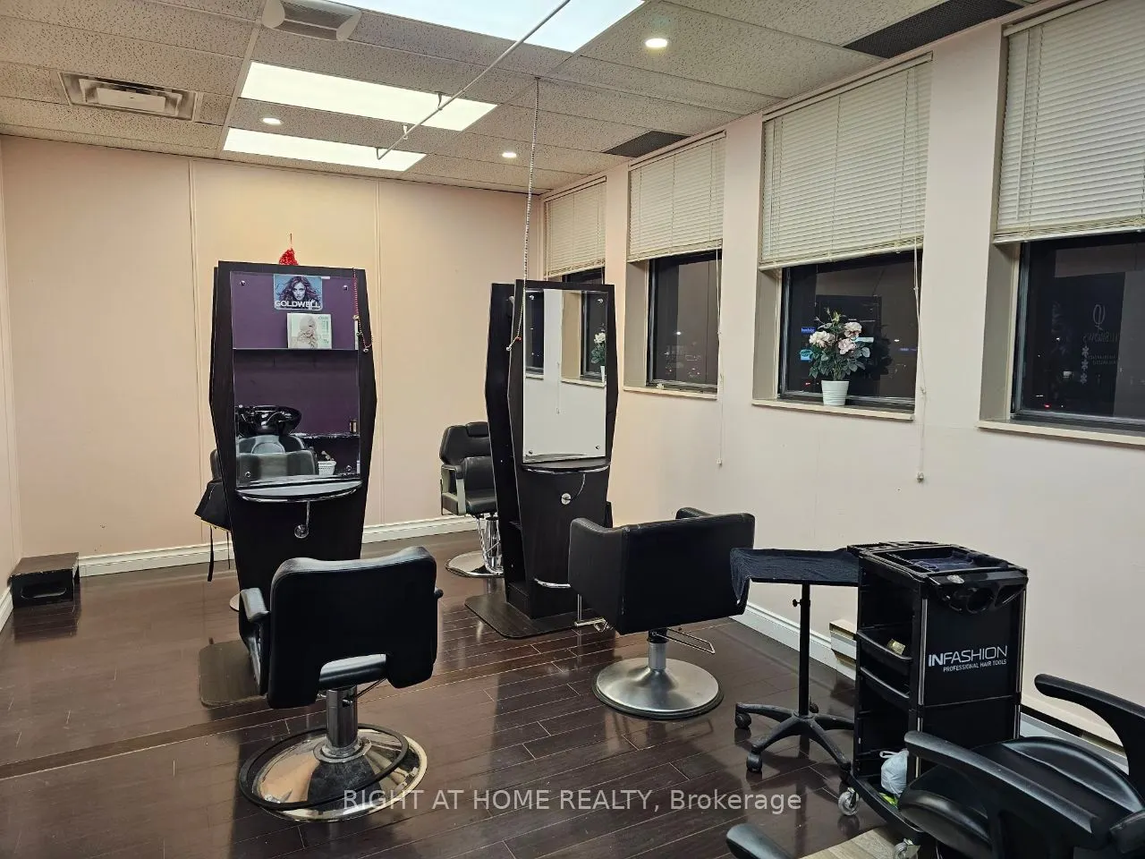 10670 Yonge Street, #201