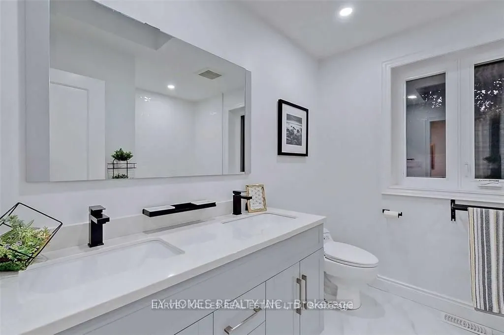59 Hemingway Crescent, #Front