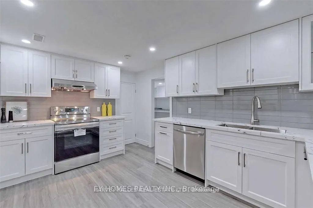 59 Hemingway Crescent, #Front