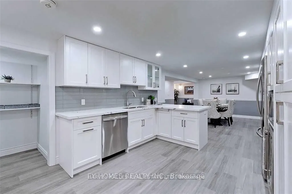 59 Hemingway Crescent