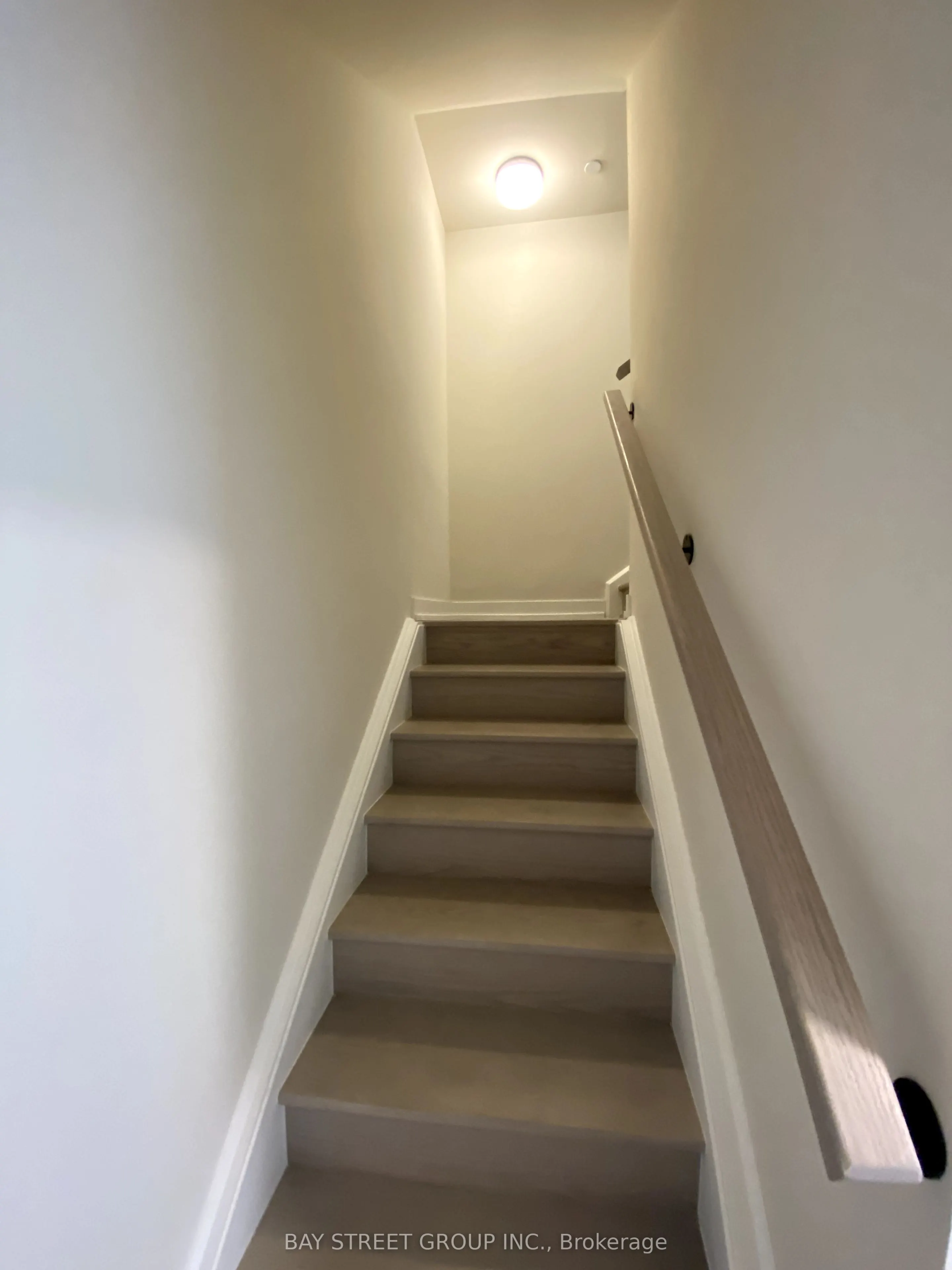 6 Red Squirrel Lane, #C109