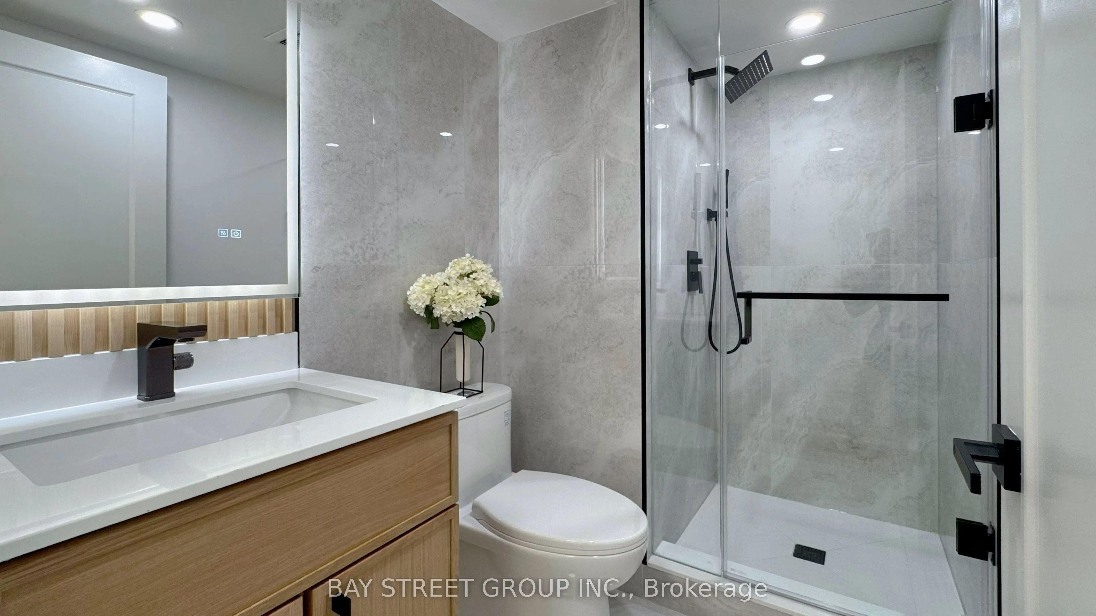 7905 Bayview Avenue, #606