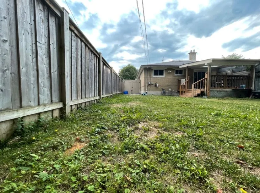 39 Richardson Drive E