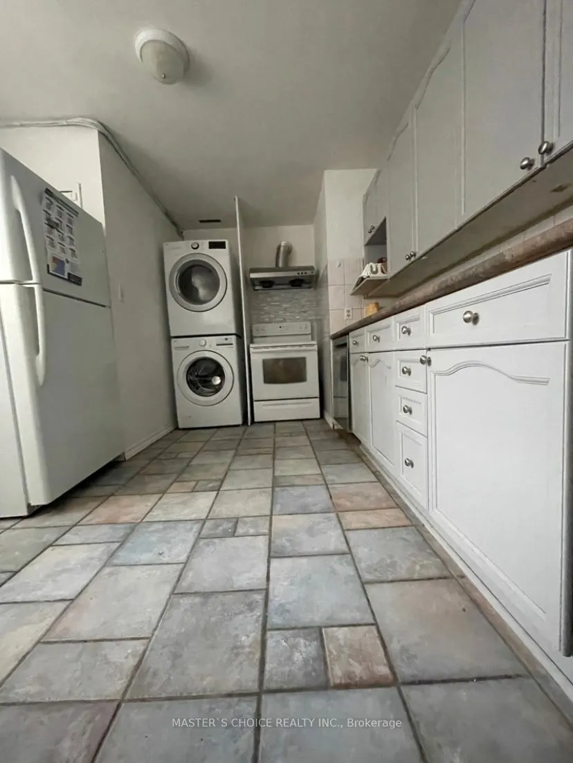 39 Richardson Drive E