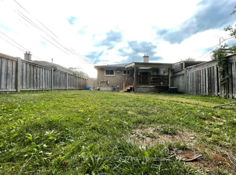 39 Richardson Drive E
