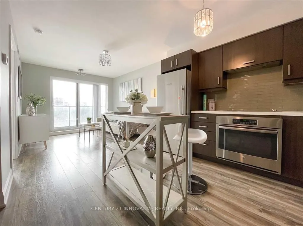 18 Uptown Drive, #718
