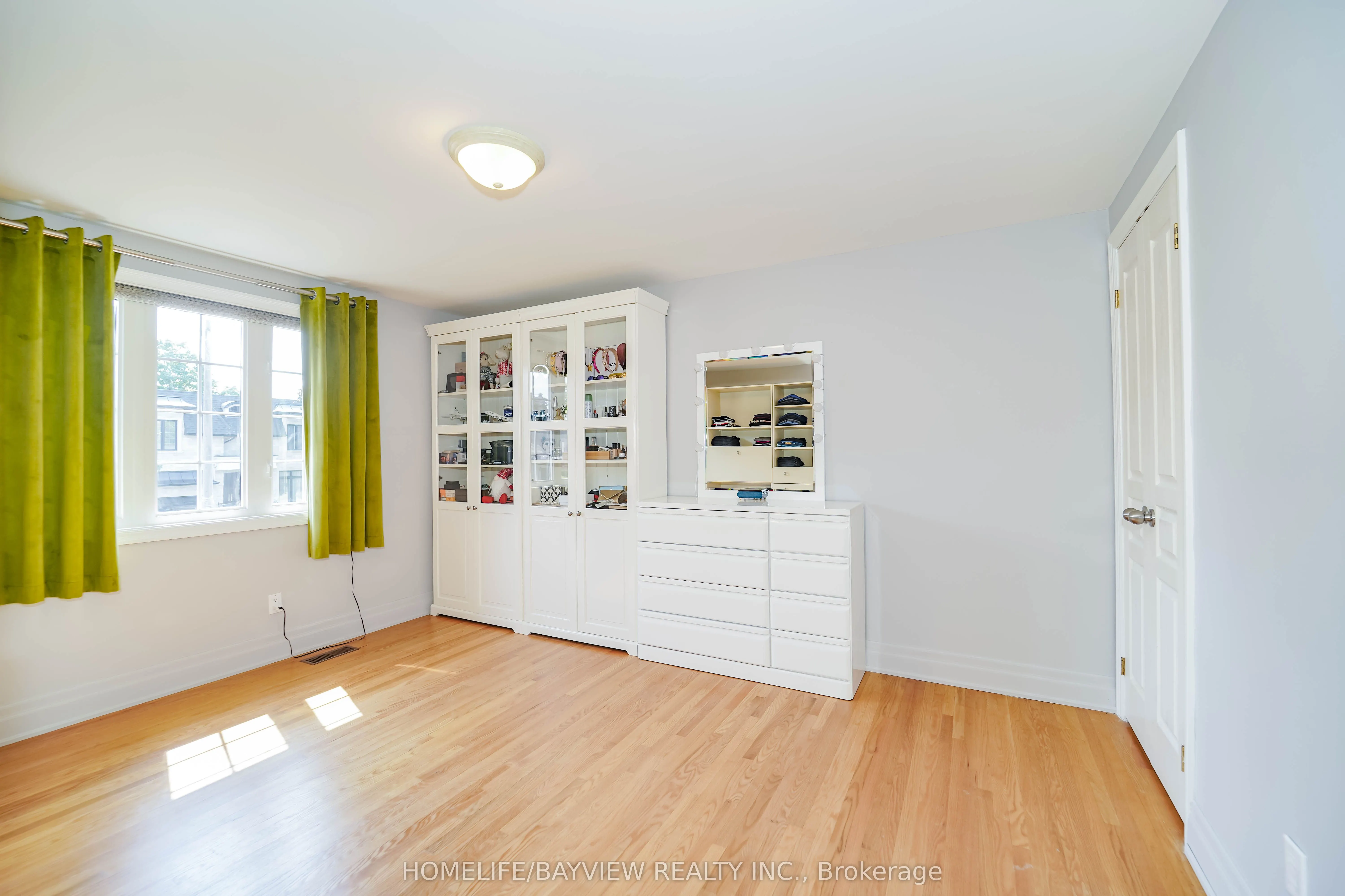 32 Silver Aspen Drive