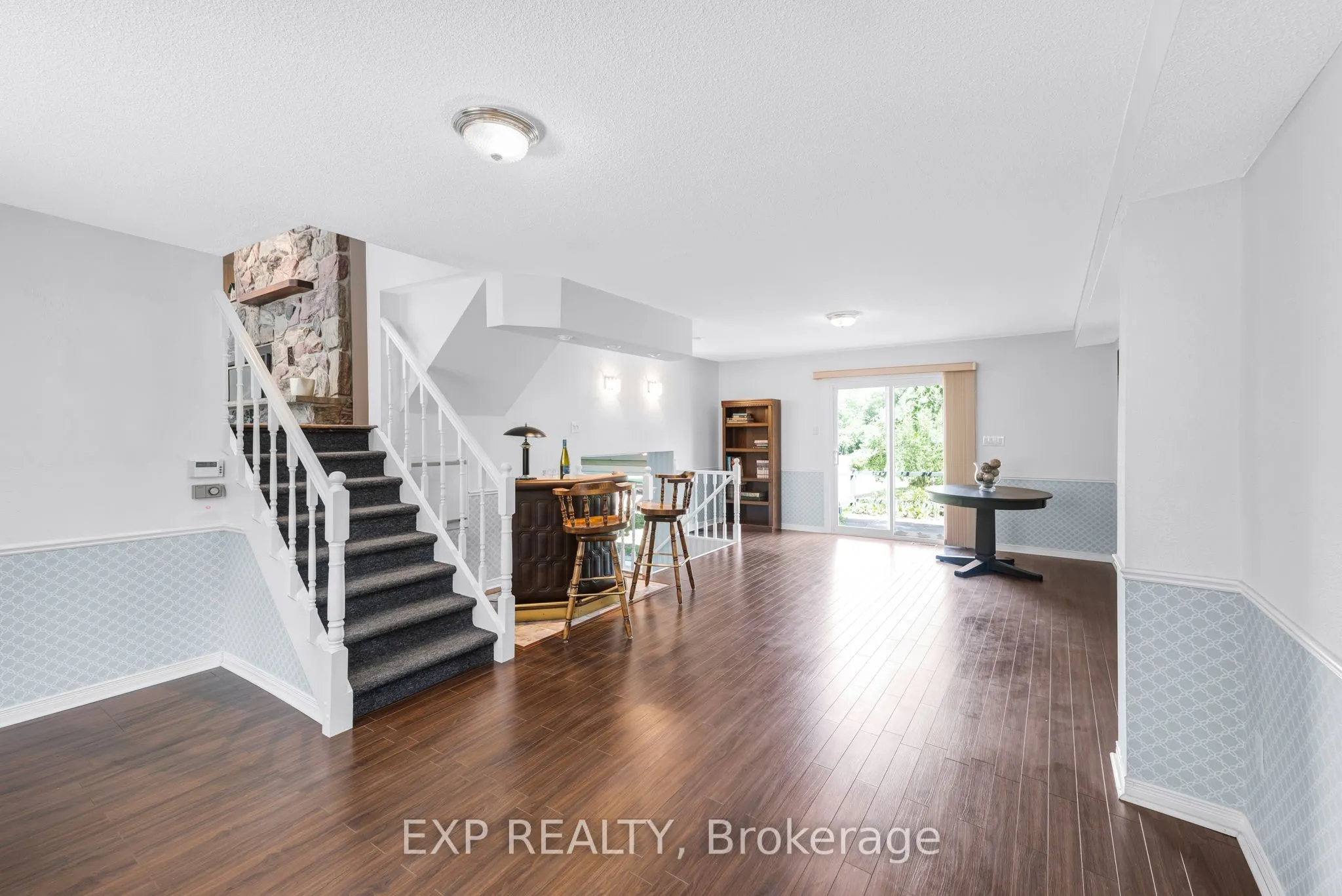 3990 Mount Albert Road