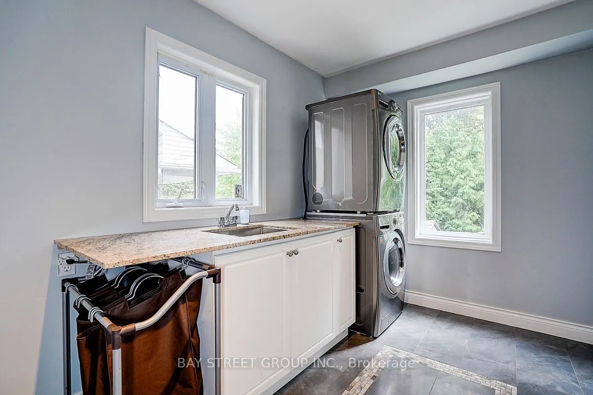2 Riverview Road