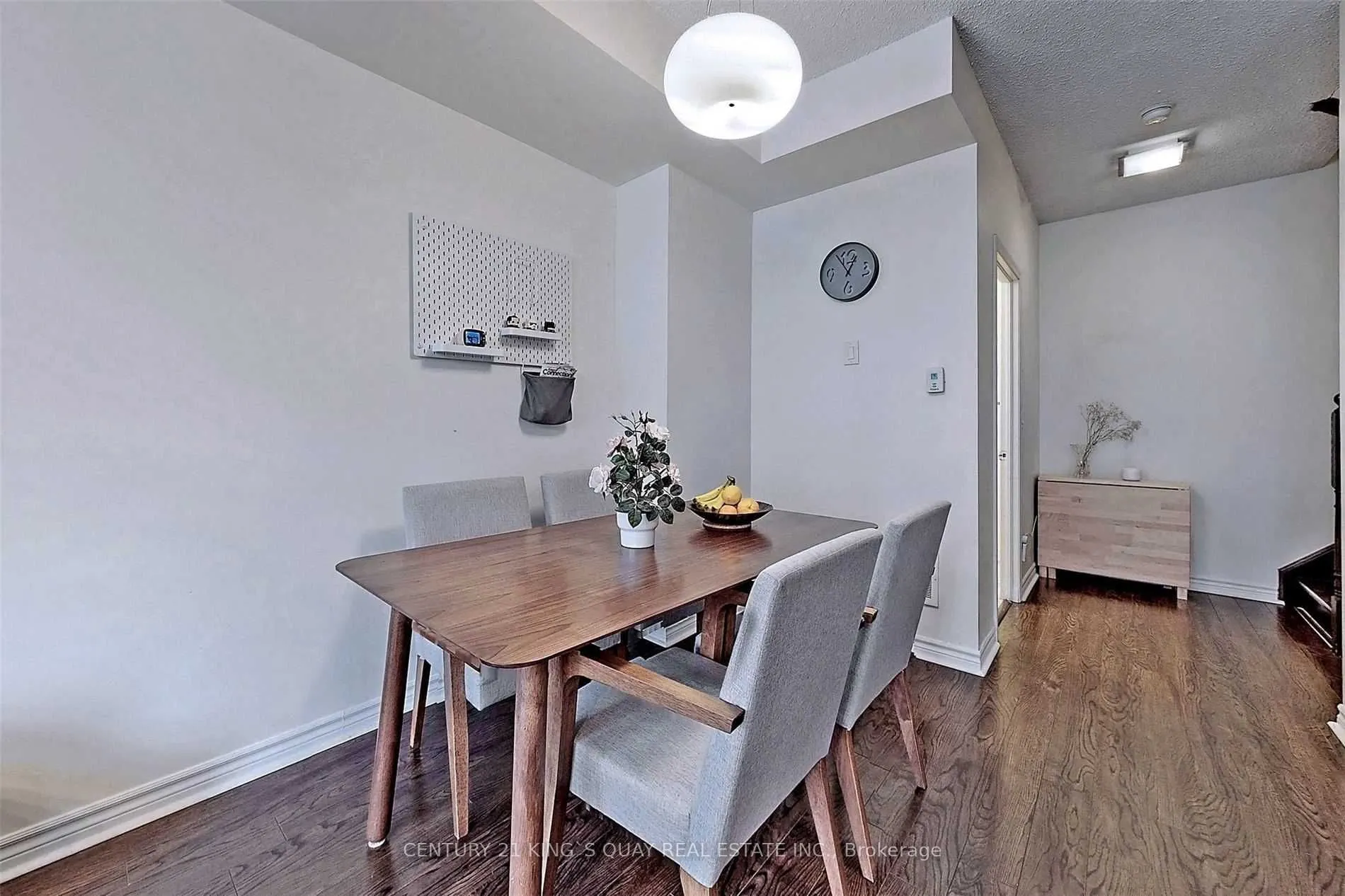 7 Brighton Place, #49