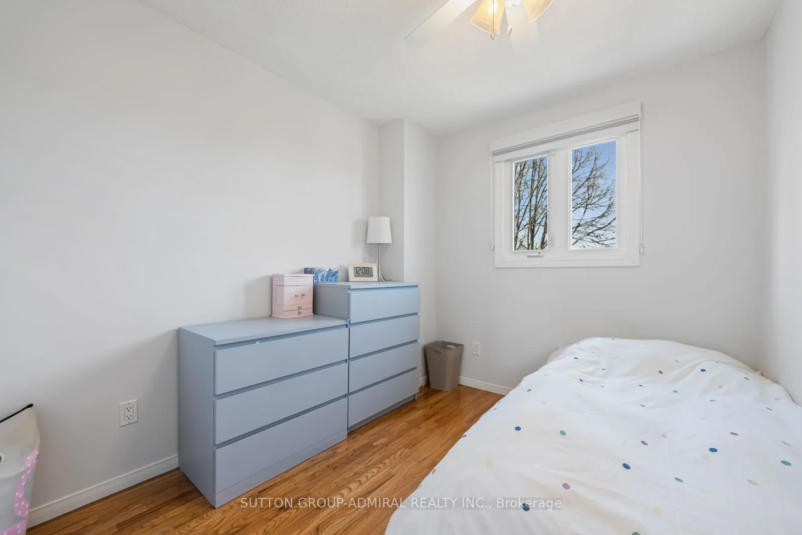 109 Whitney Place