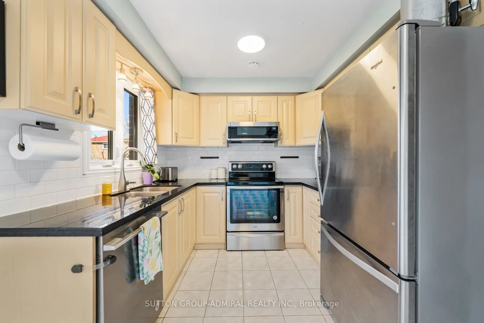 109 Whitney Place