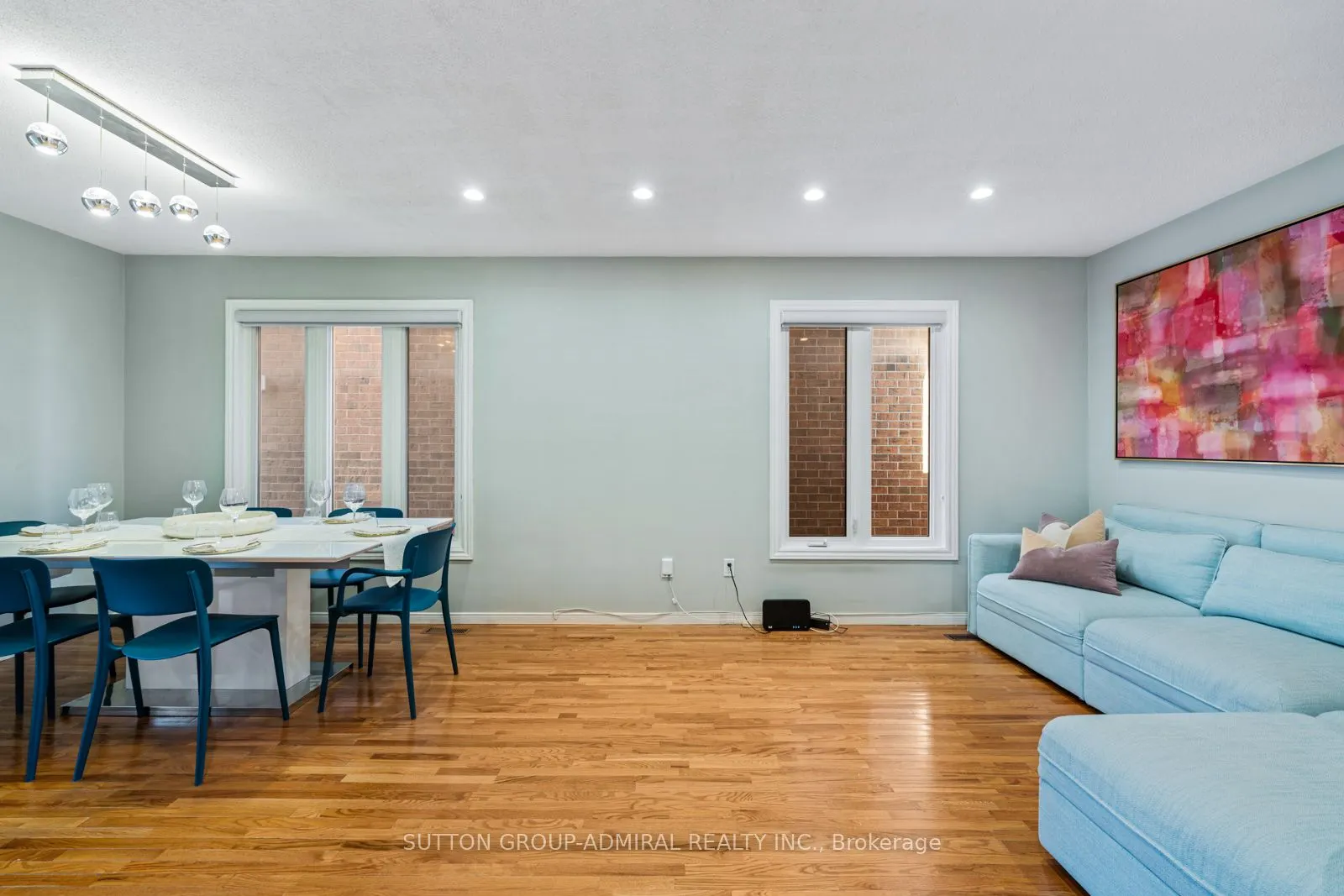 109 Whitney Place