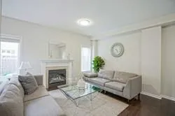 28 Greenspire Avenue