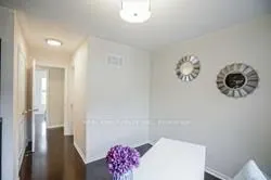 28 Greenspire Avenue