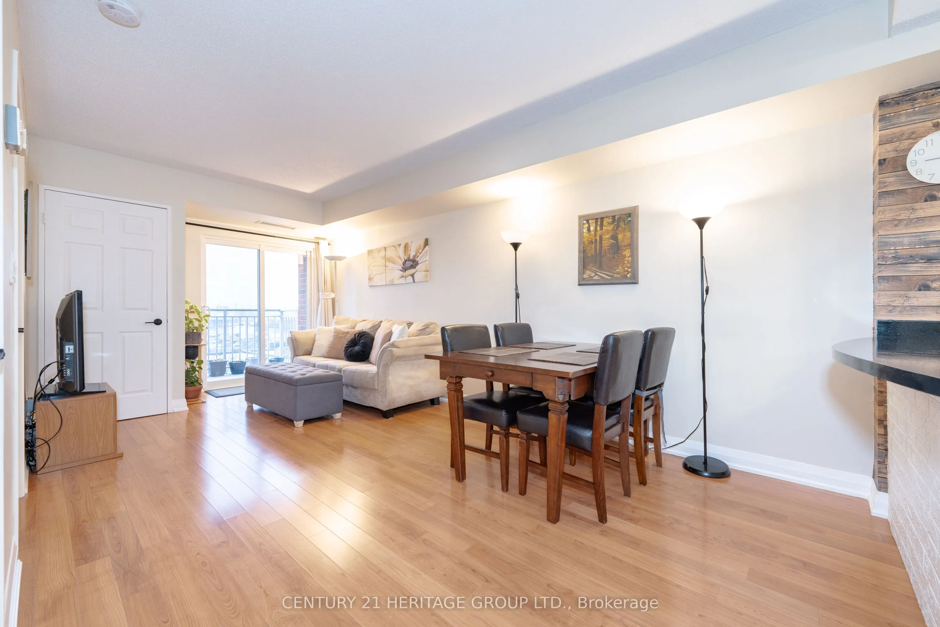 35 Hunt Avenue, #401