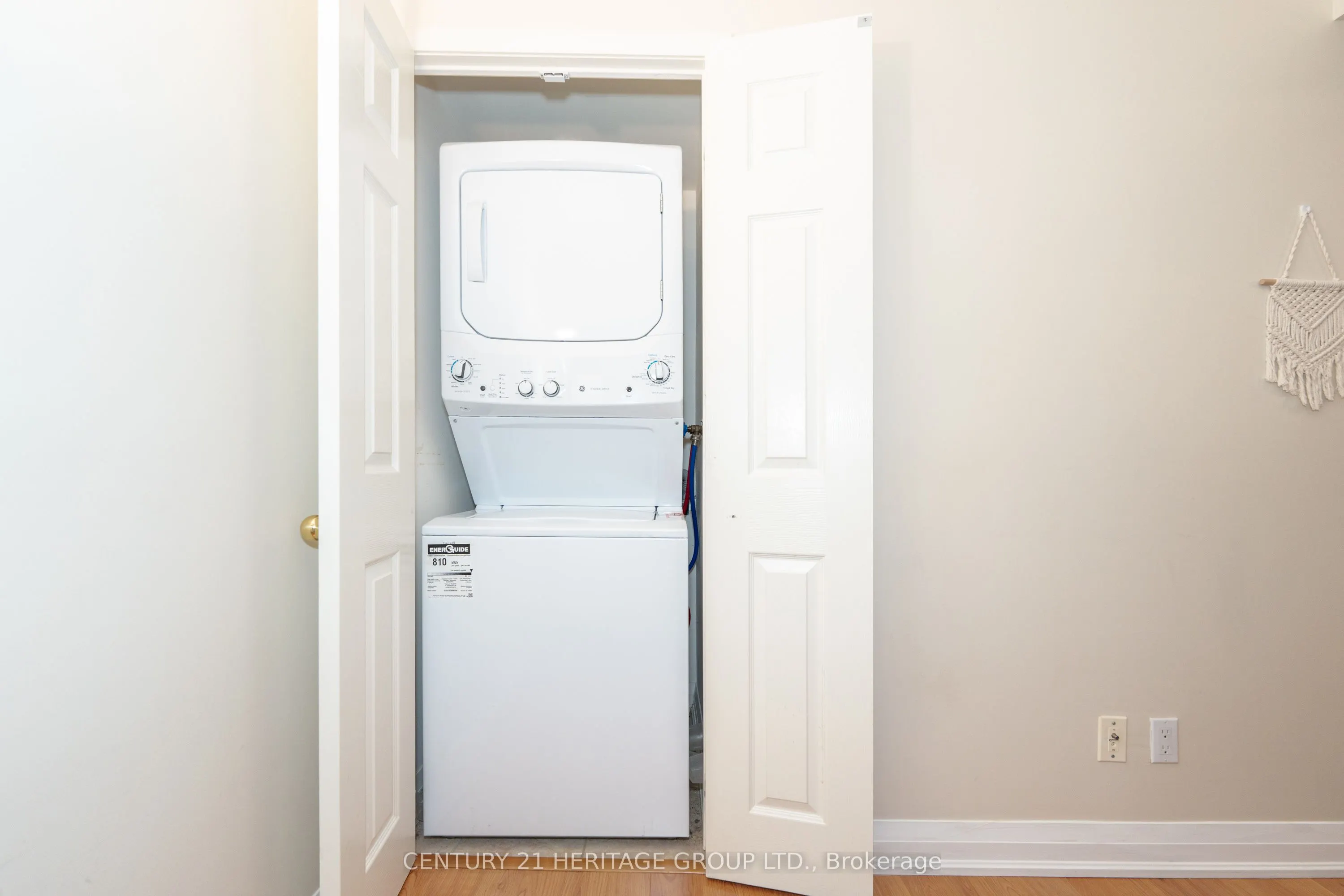 35 Hunt Avenue, #401