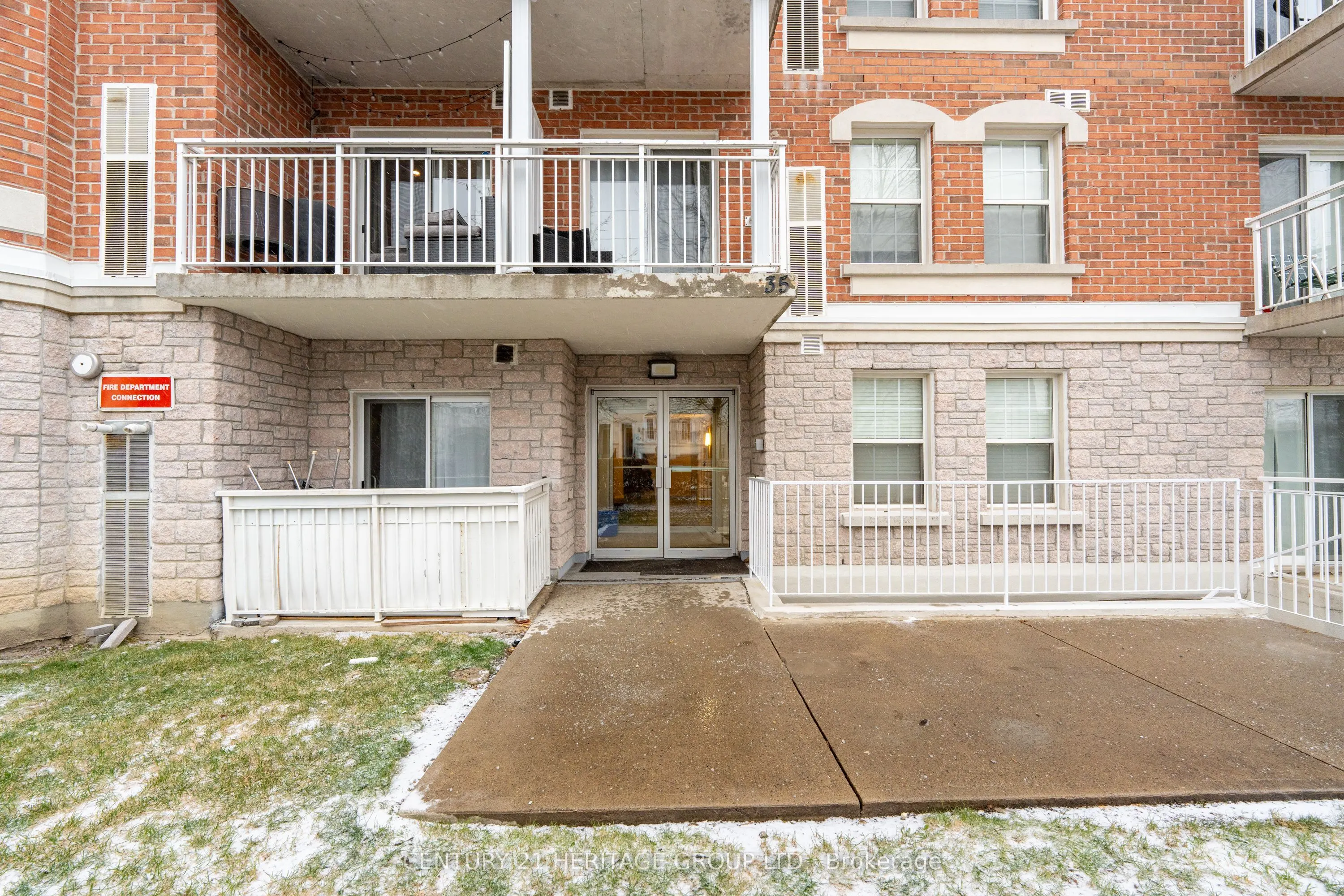 35 Hunt Avenue, #401