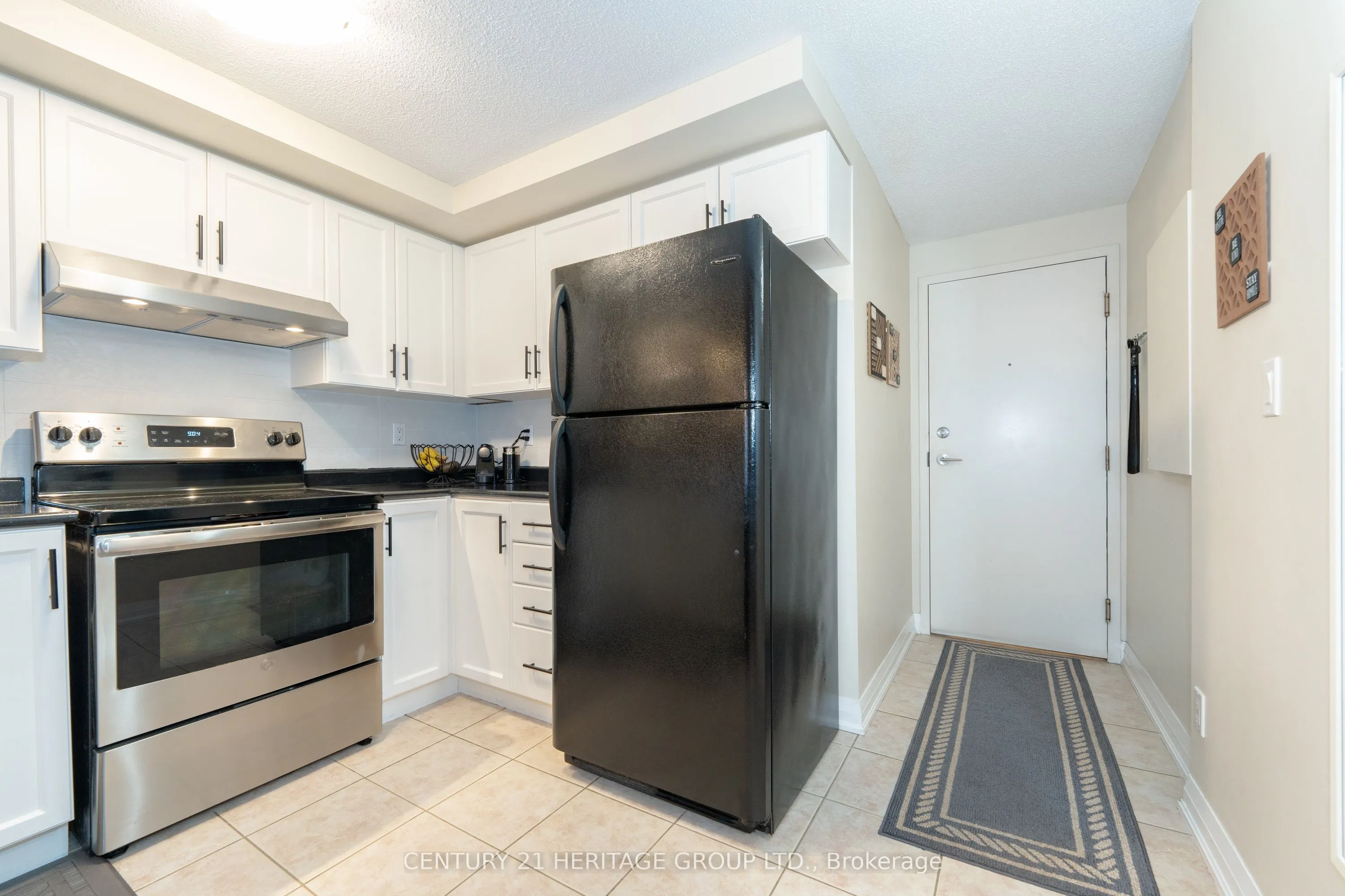 35 Hunt Avenue, #401