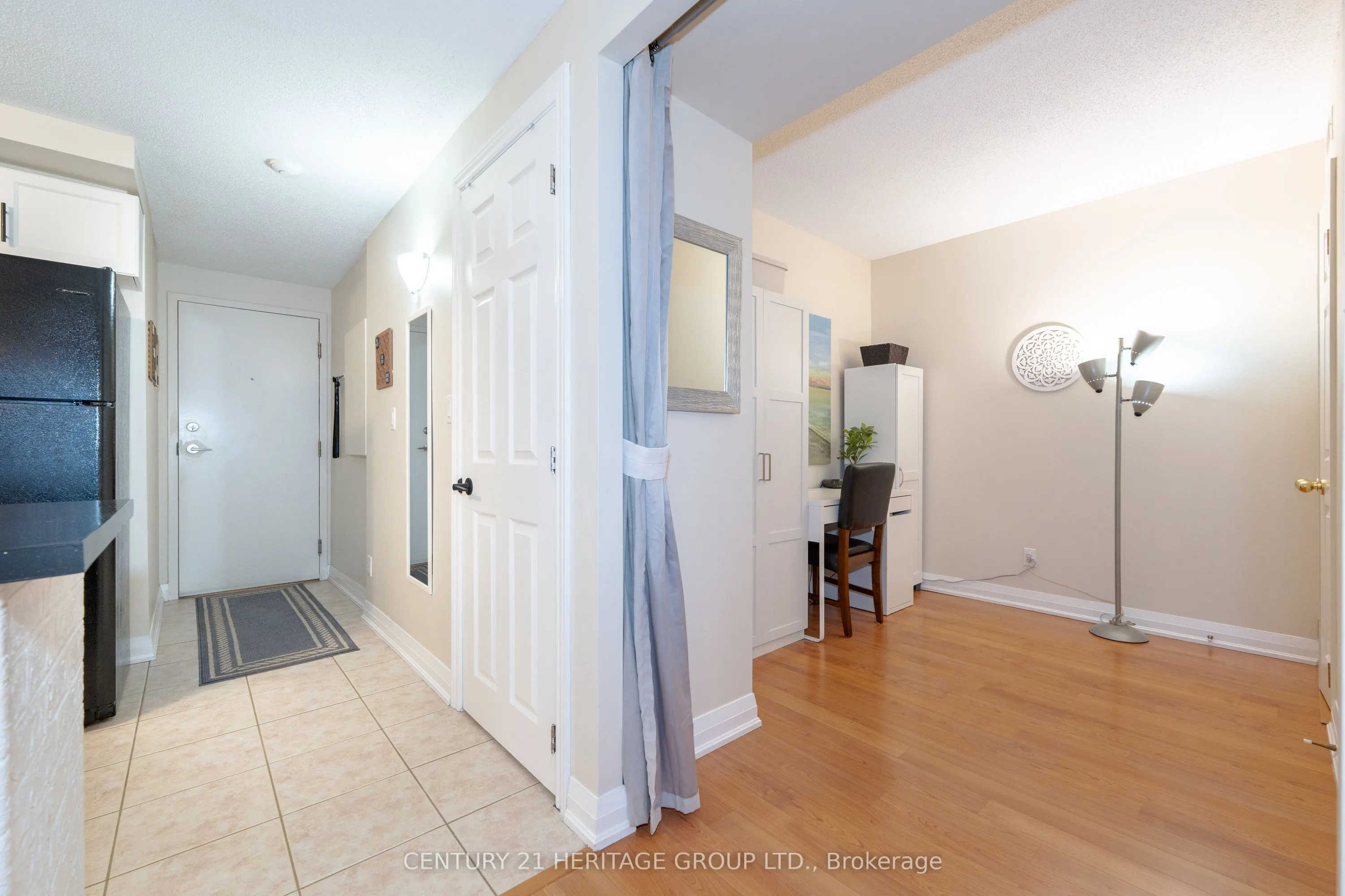 35 Hunt Avenue, #401