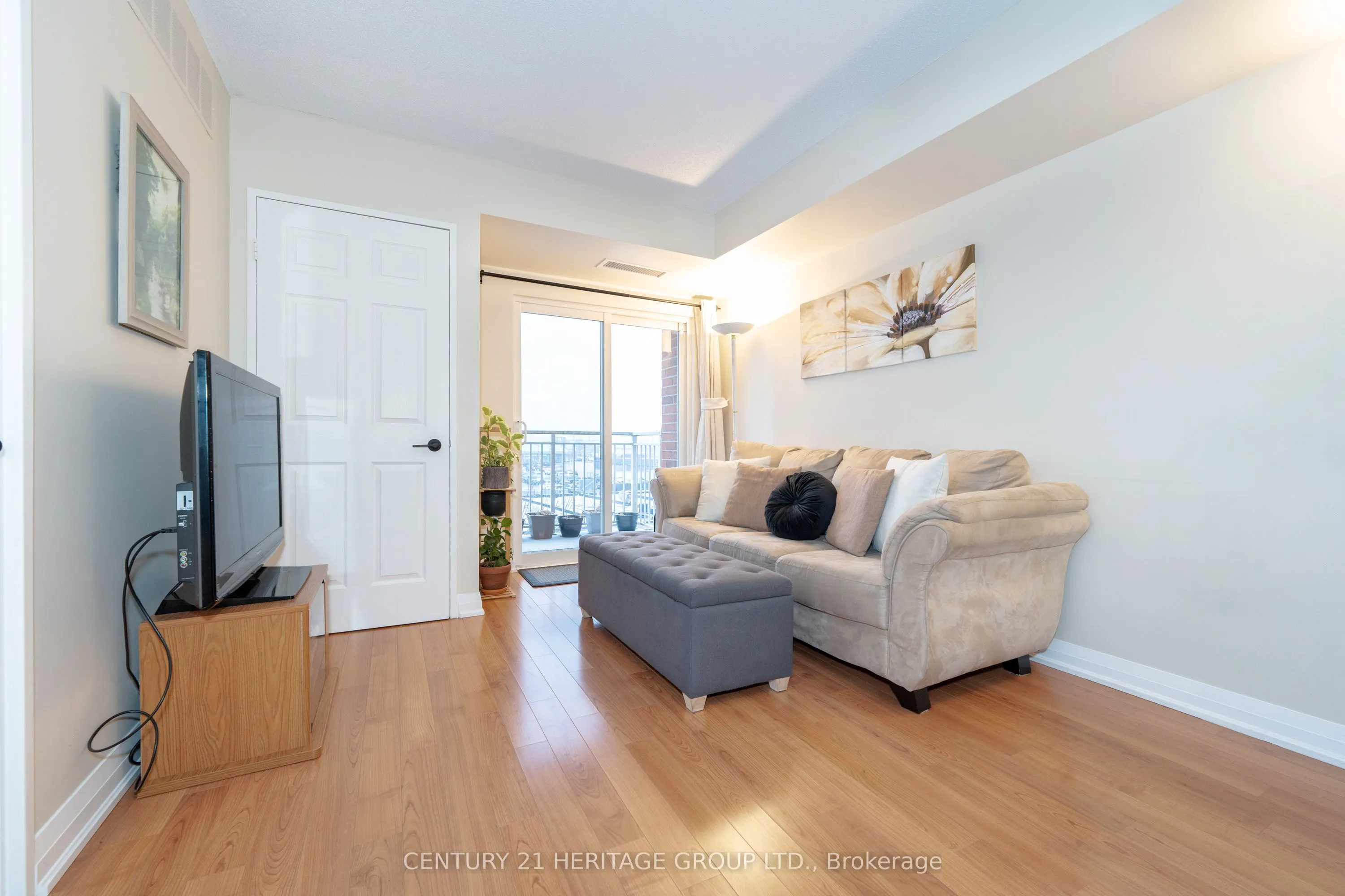 35 Hunt Avenue, #401