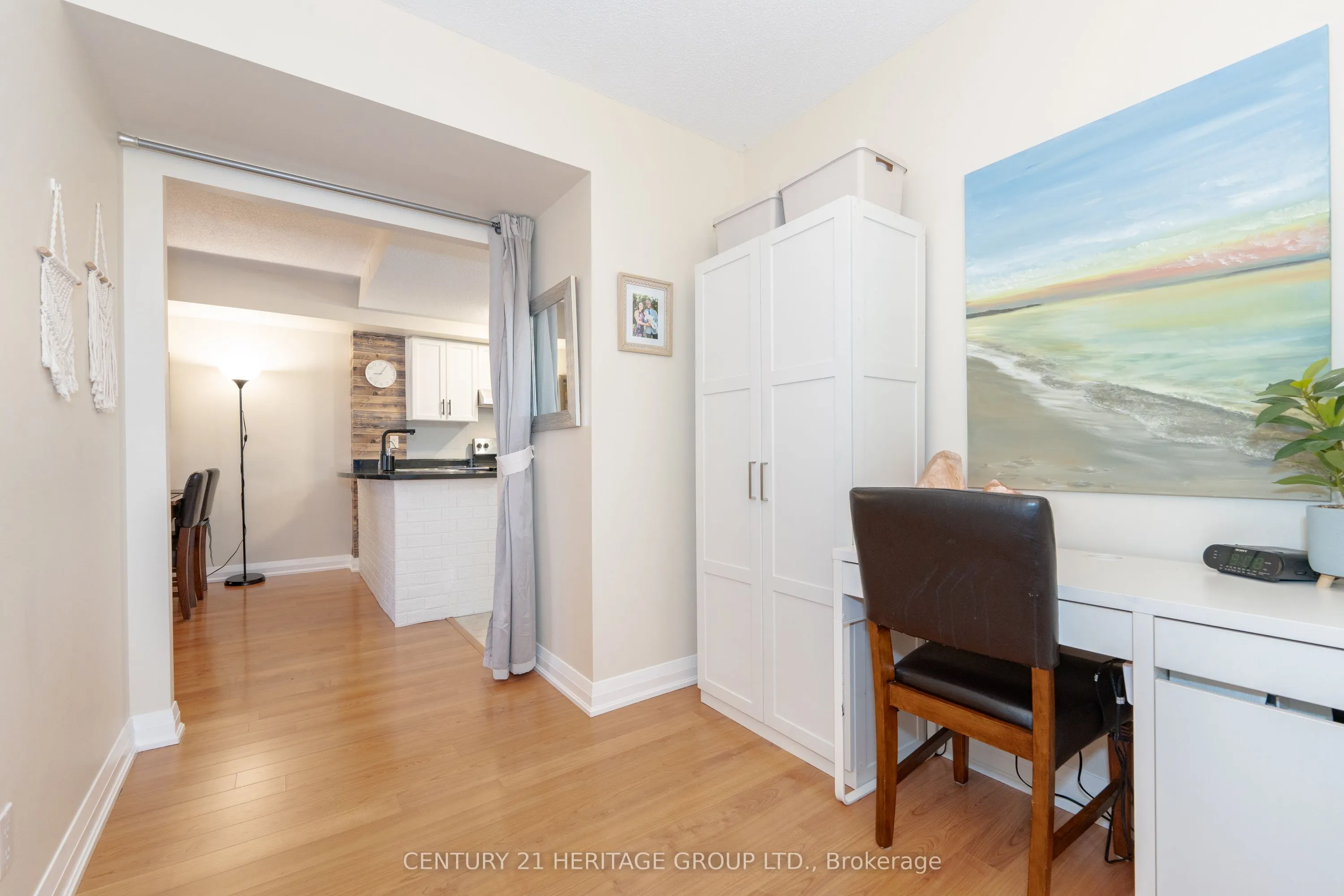 35 Hunt Avenue, #401