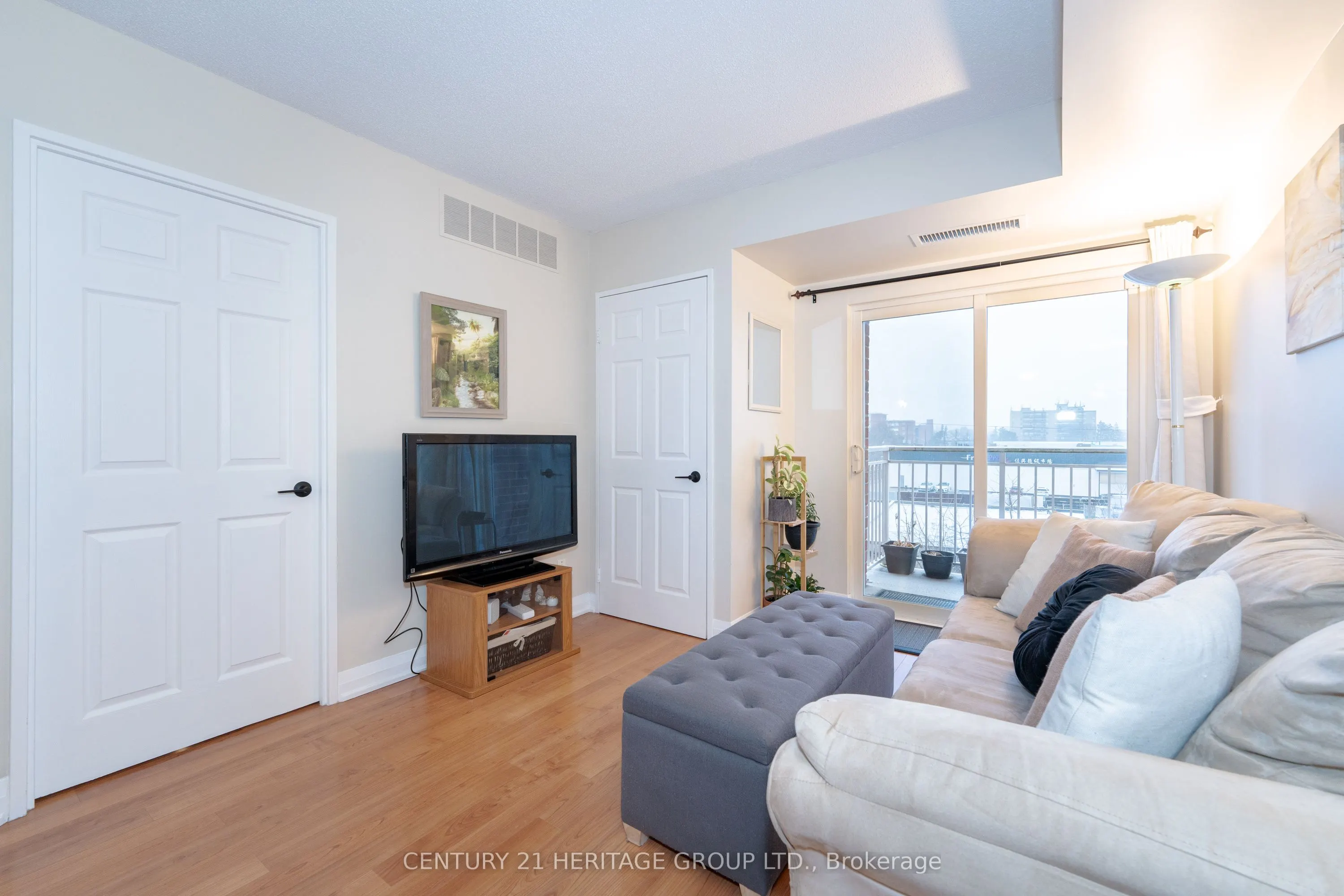 35 Hunt Avenue, #401