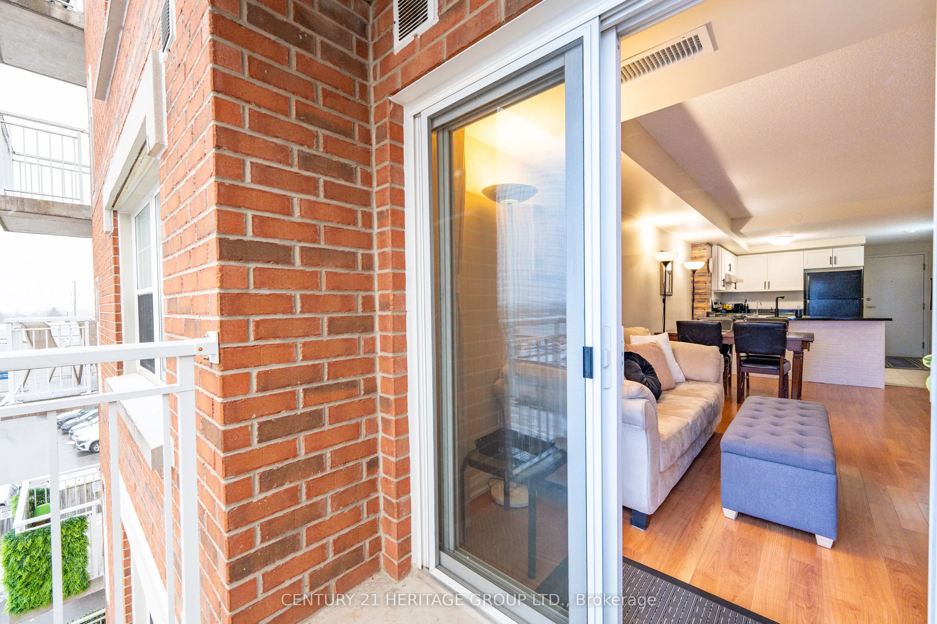 35 Hunt Avenue, #401