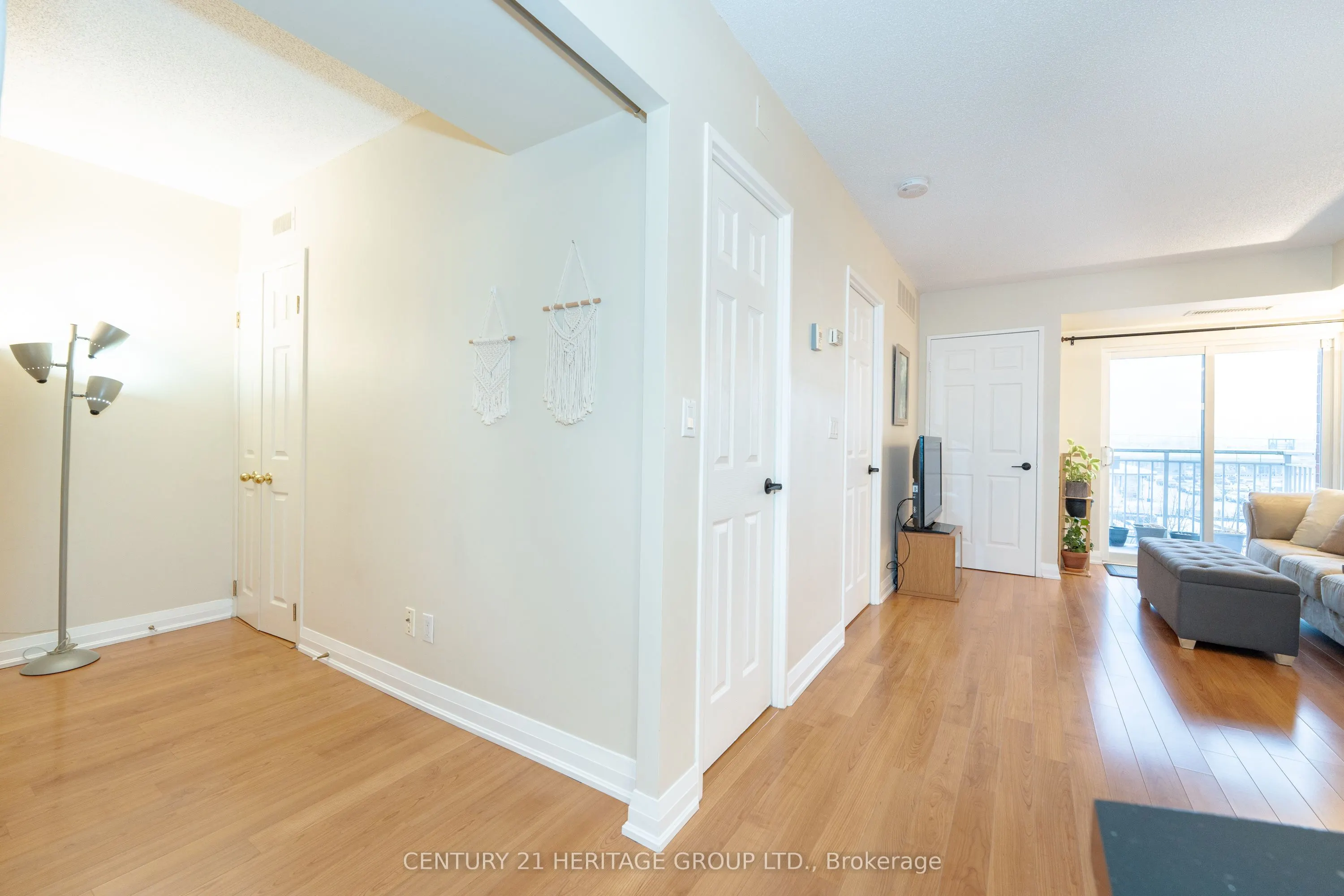 35 Hunt Avenue, #401