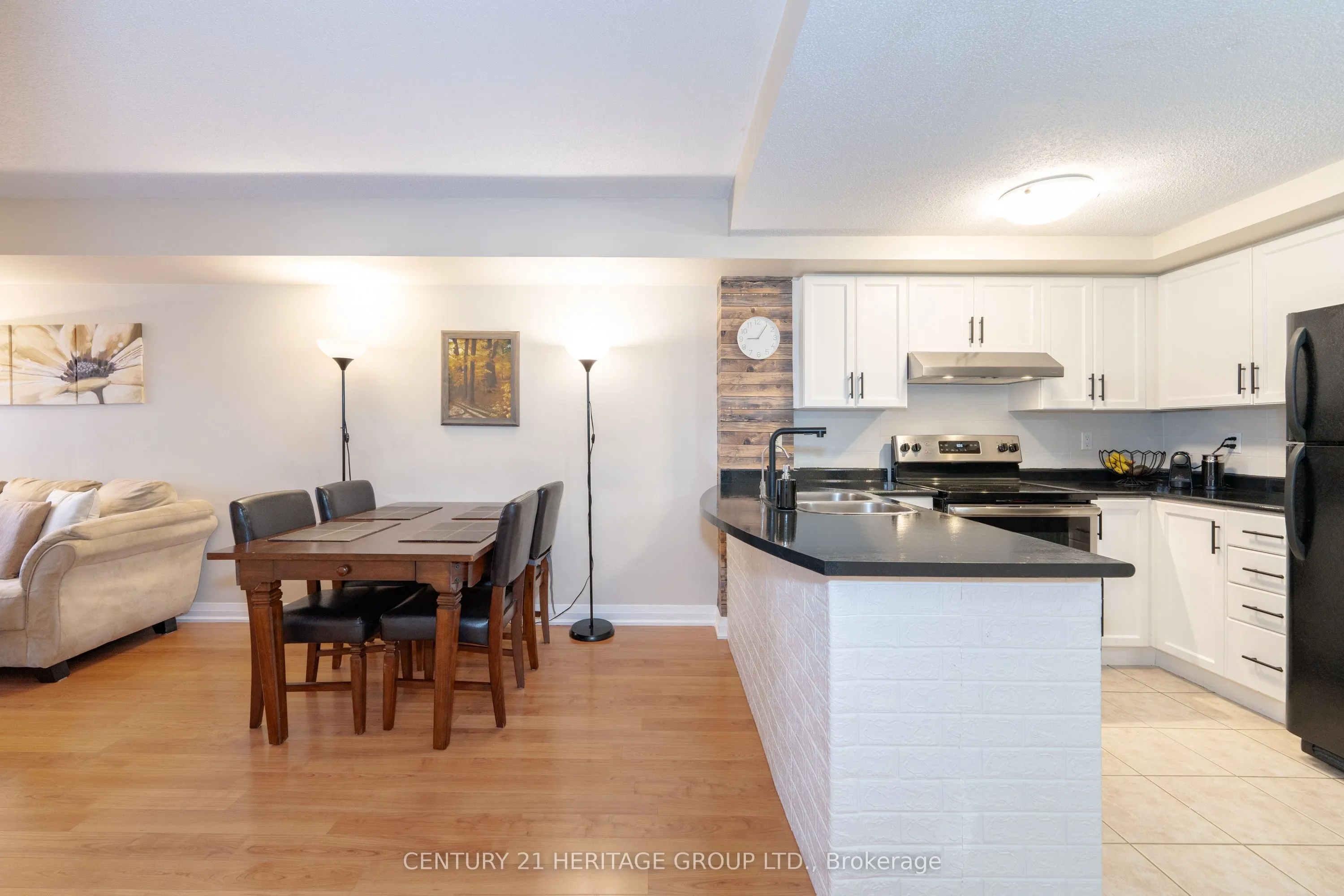 35 Hunt Avenue, #401