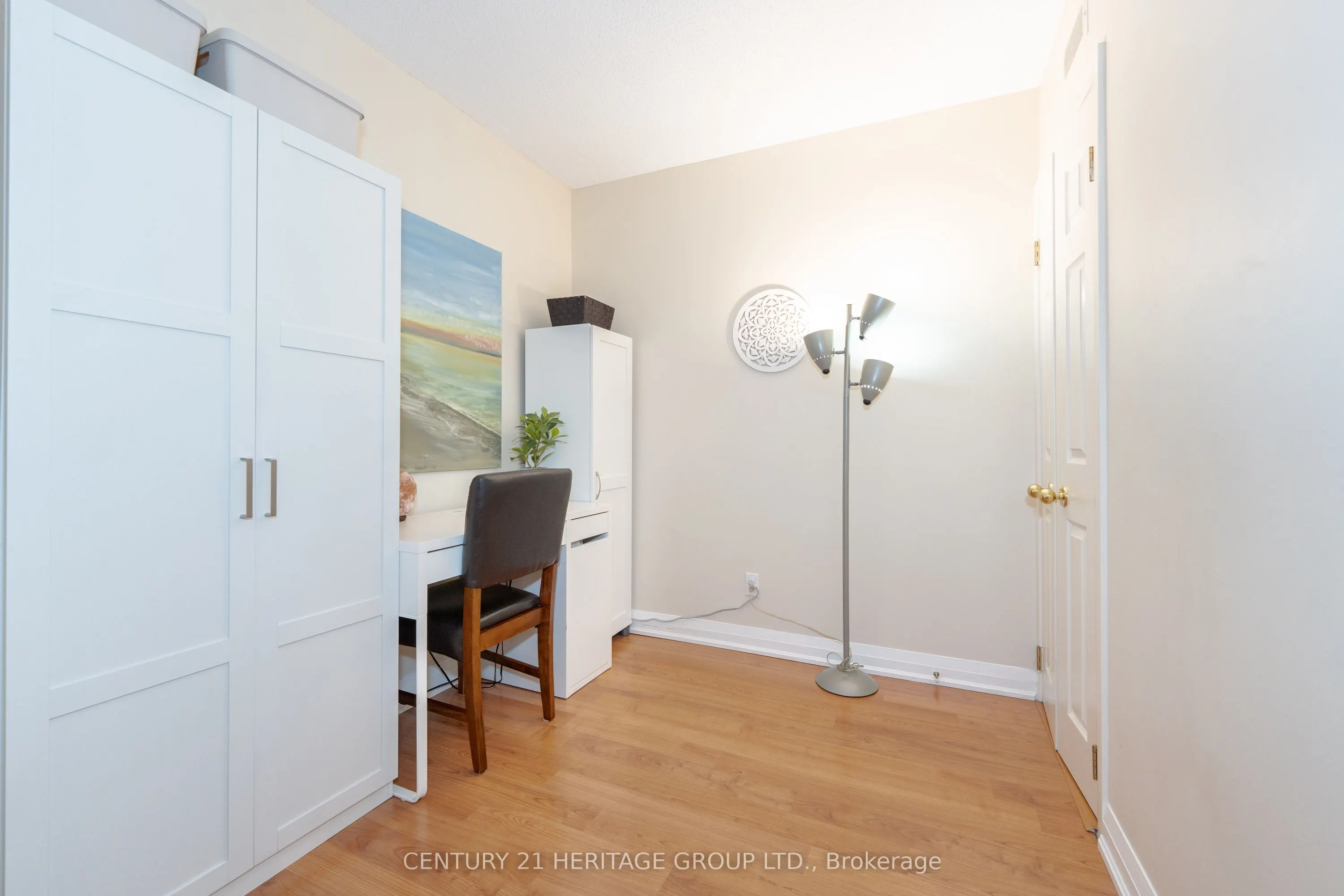 35 Hunt Avenue, #401
