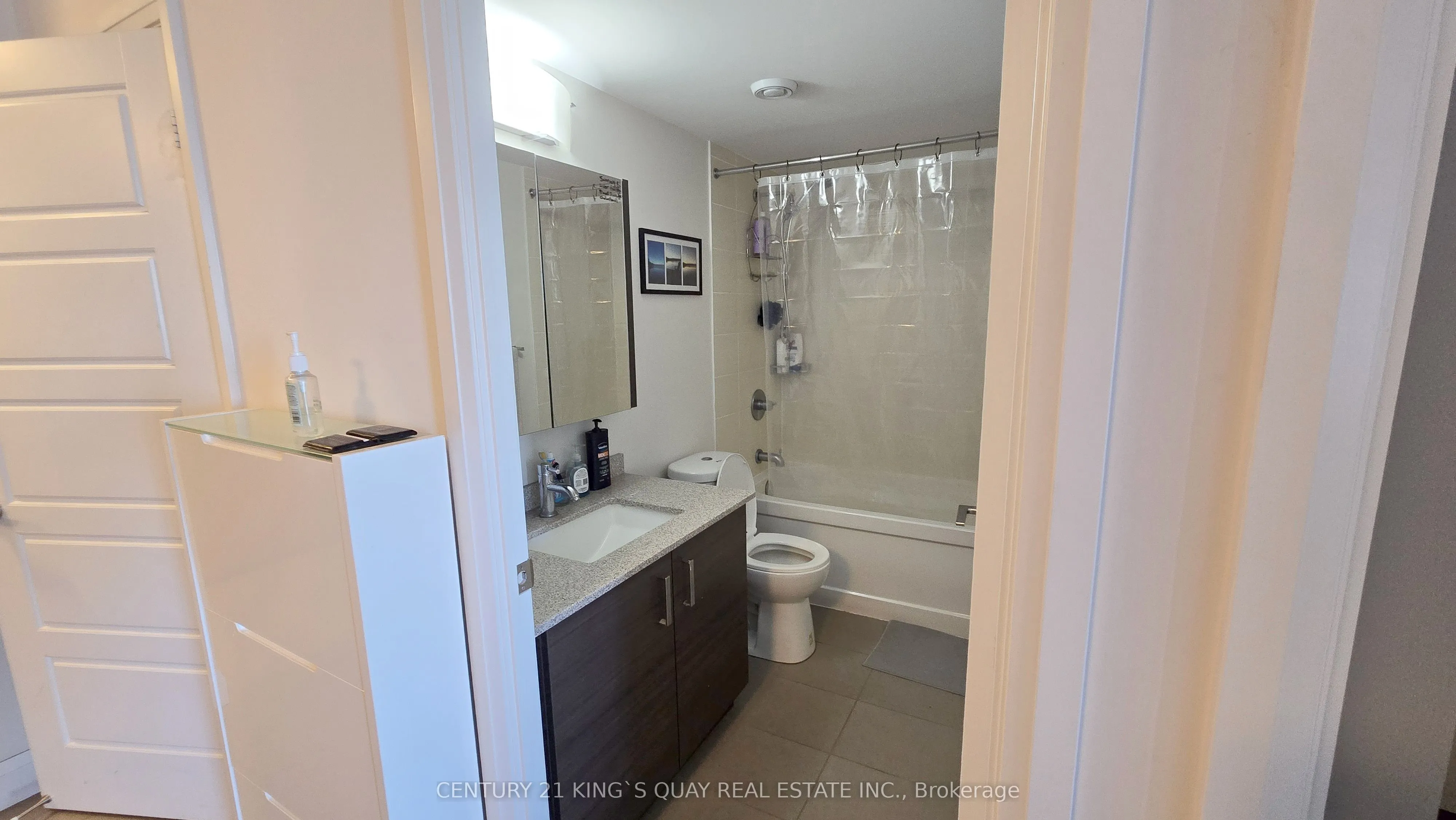 1 Uptown Drive, #1208
