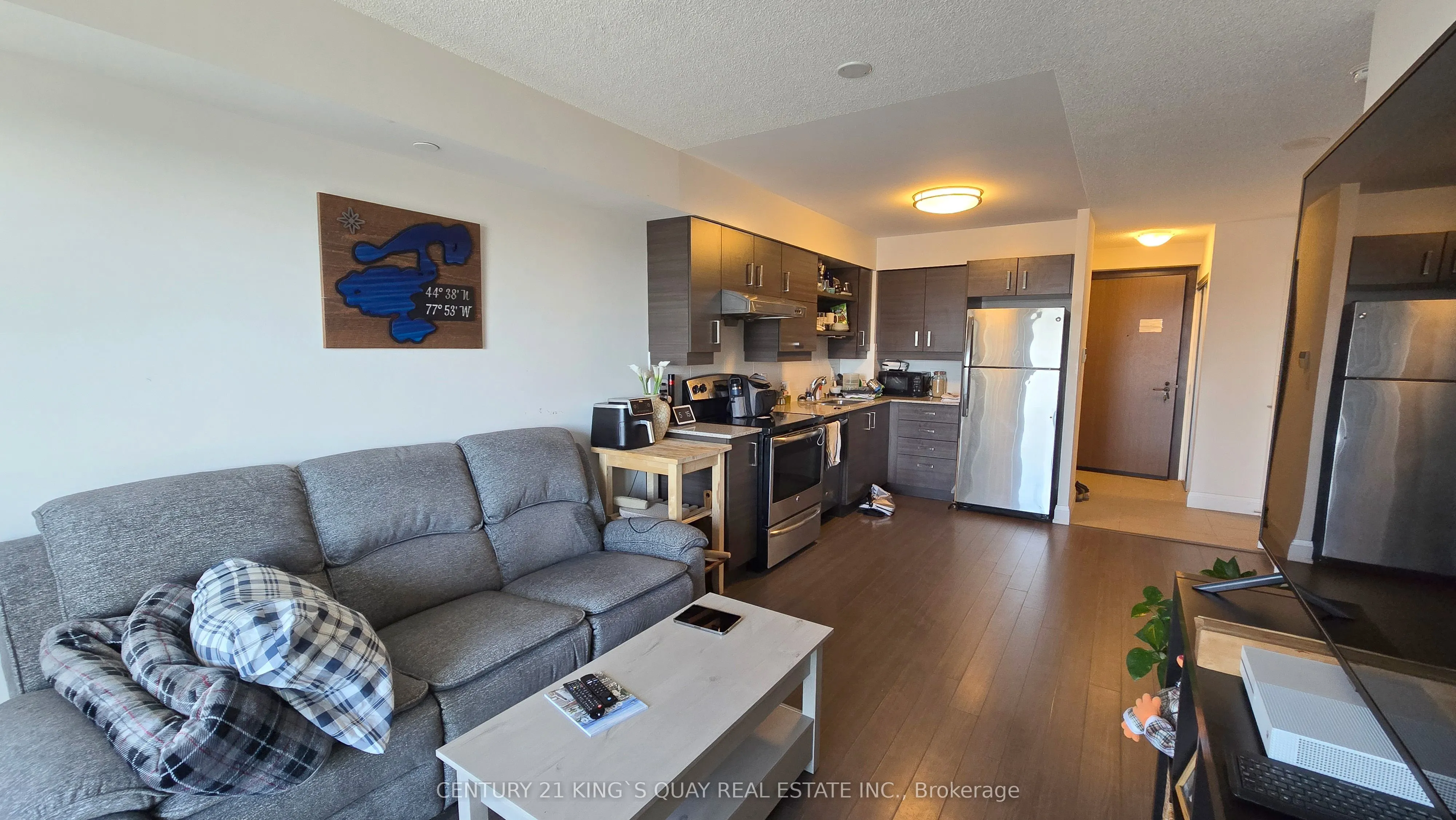1 Uptown Drive, #1208