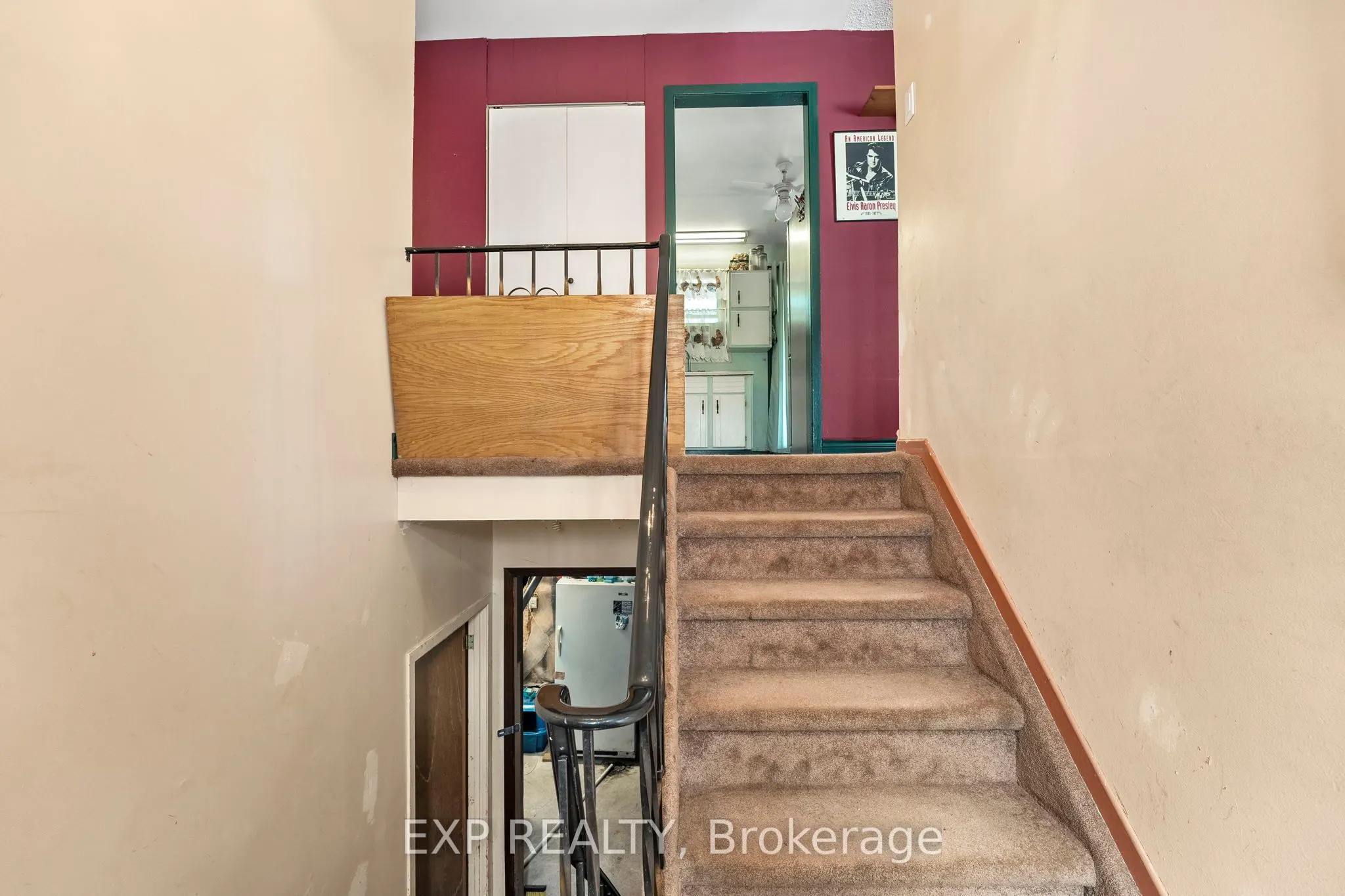 354 Lakeland Crescent