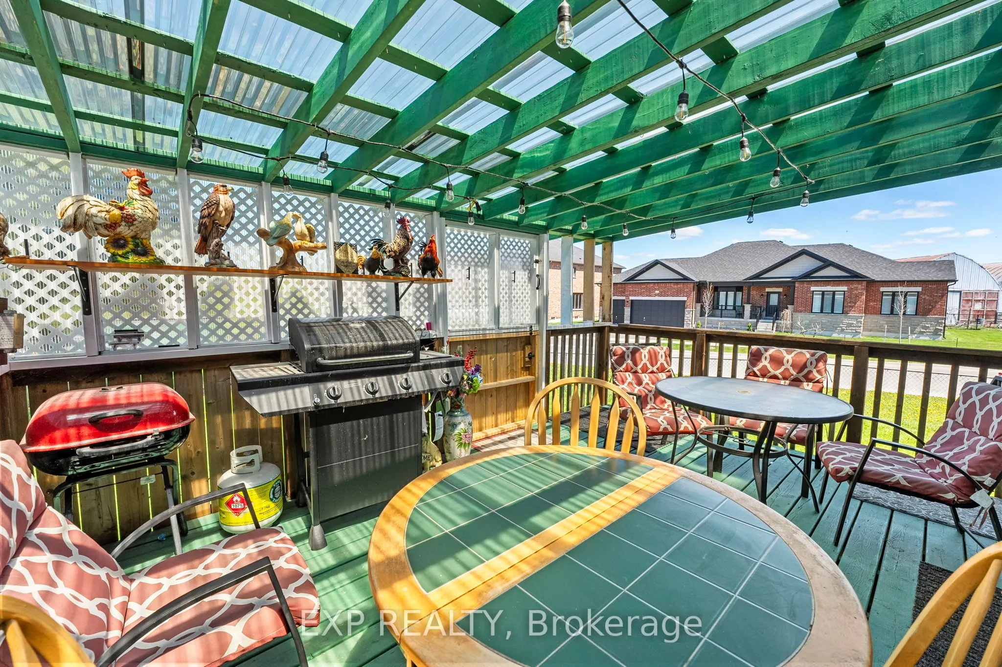 354 Lakeland Crescent