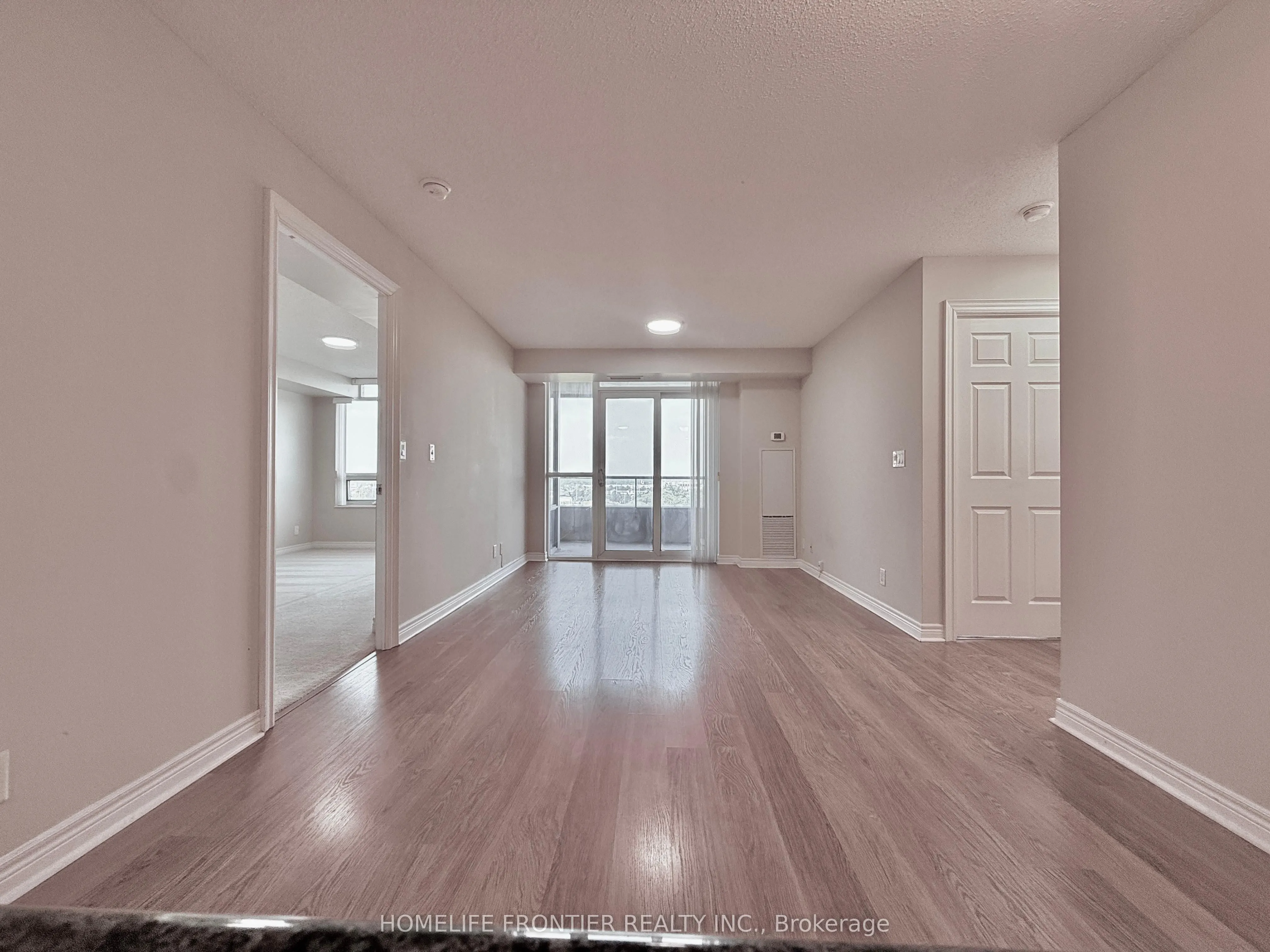 33 Cox Boulevard, #826