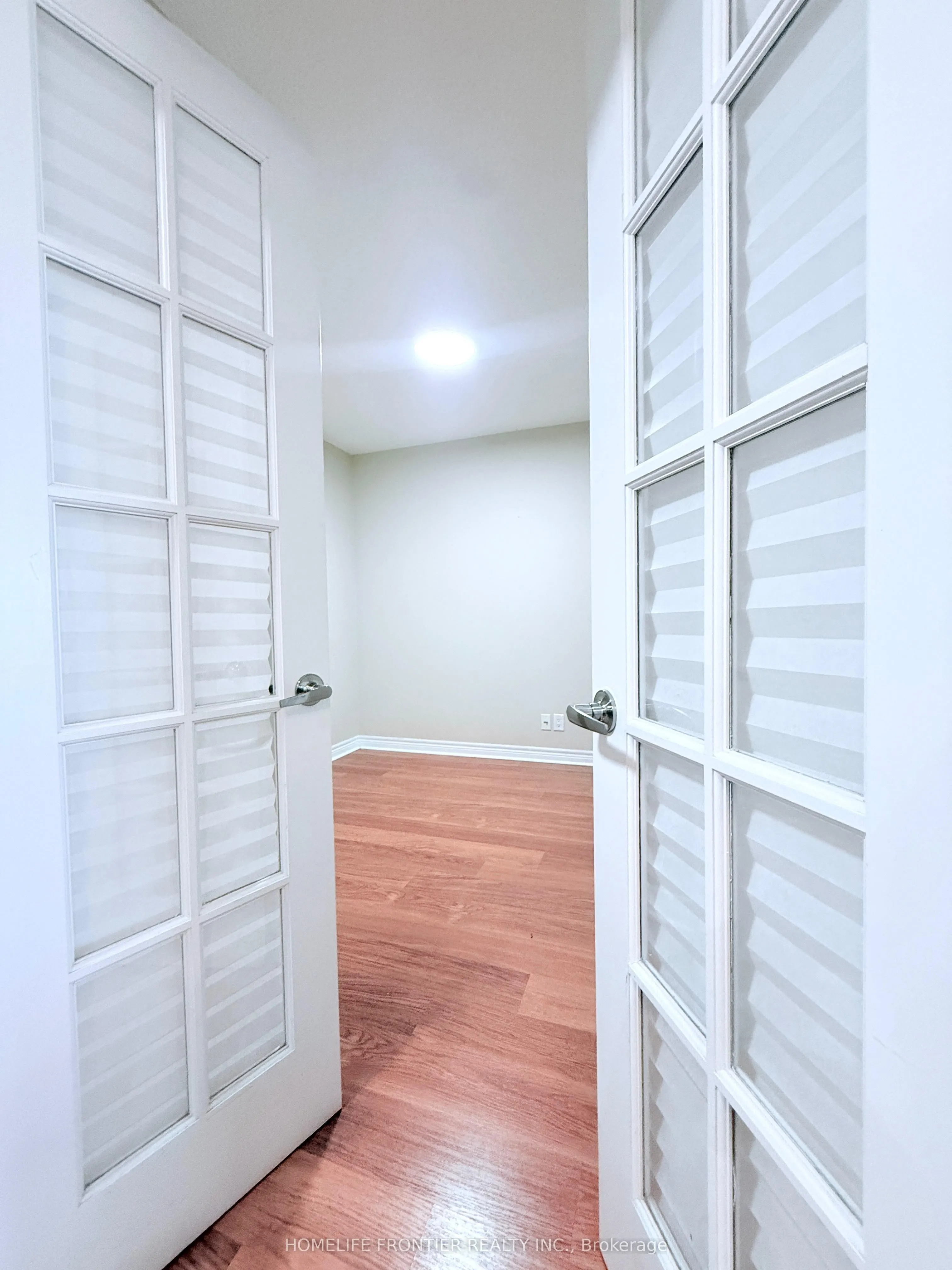 33 Cox Boulevard, #826