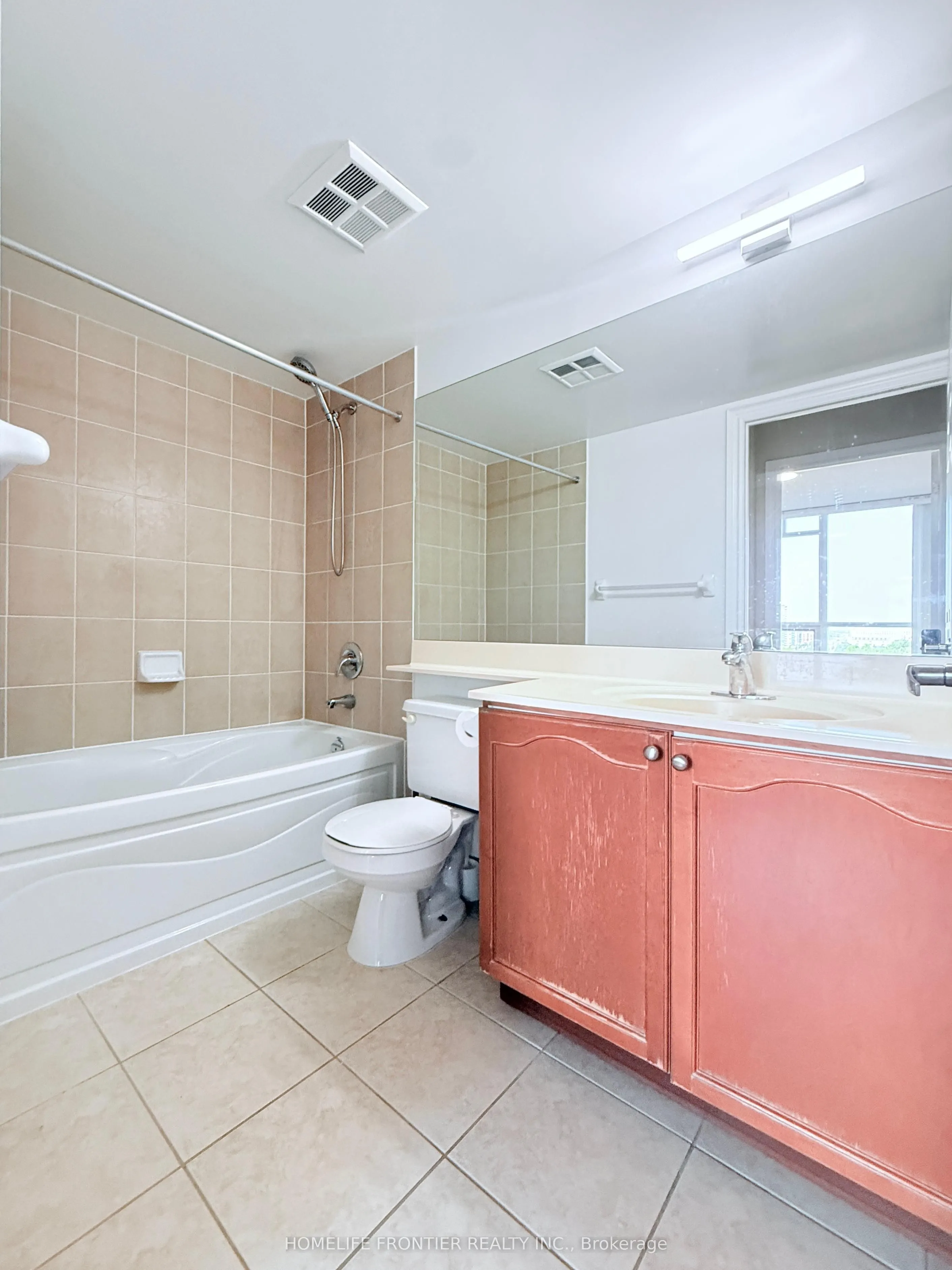 33 Cox Boulevard, #826