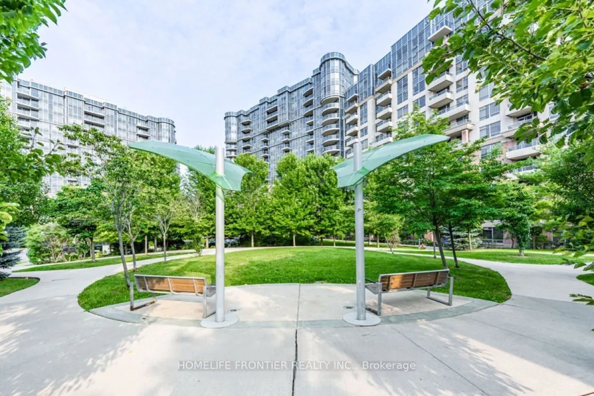 33 Cox Boulevard, #826