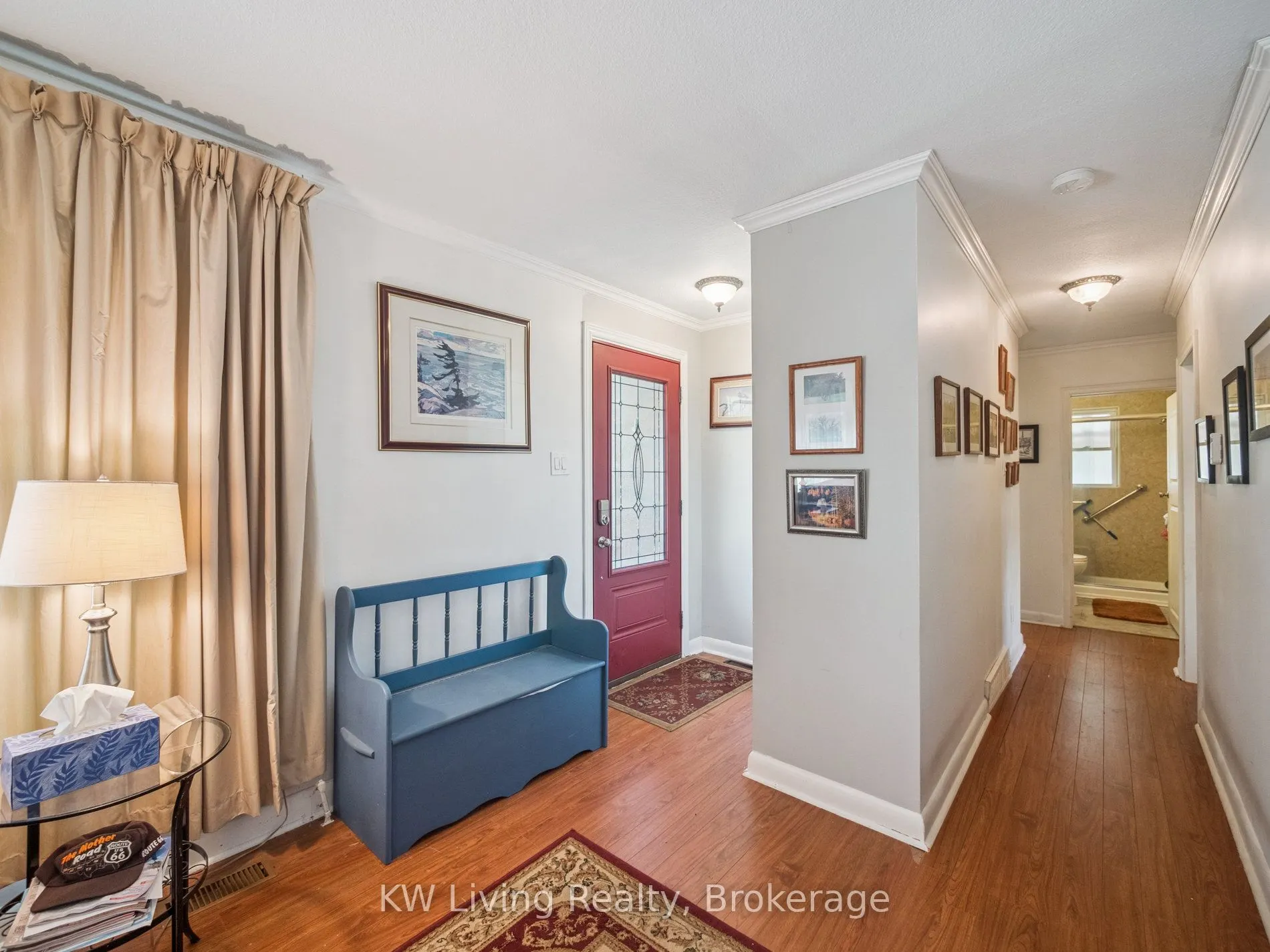 23 Wellington Street E