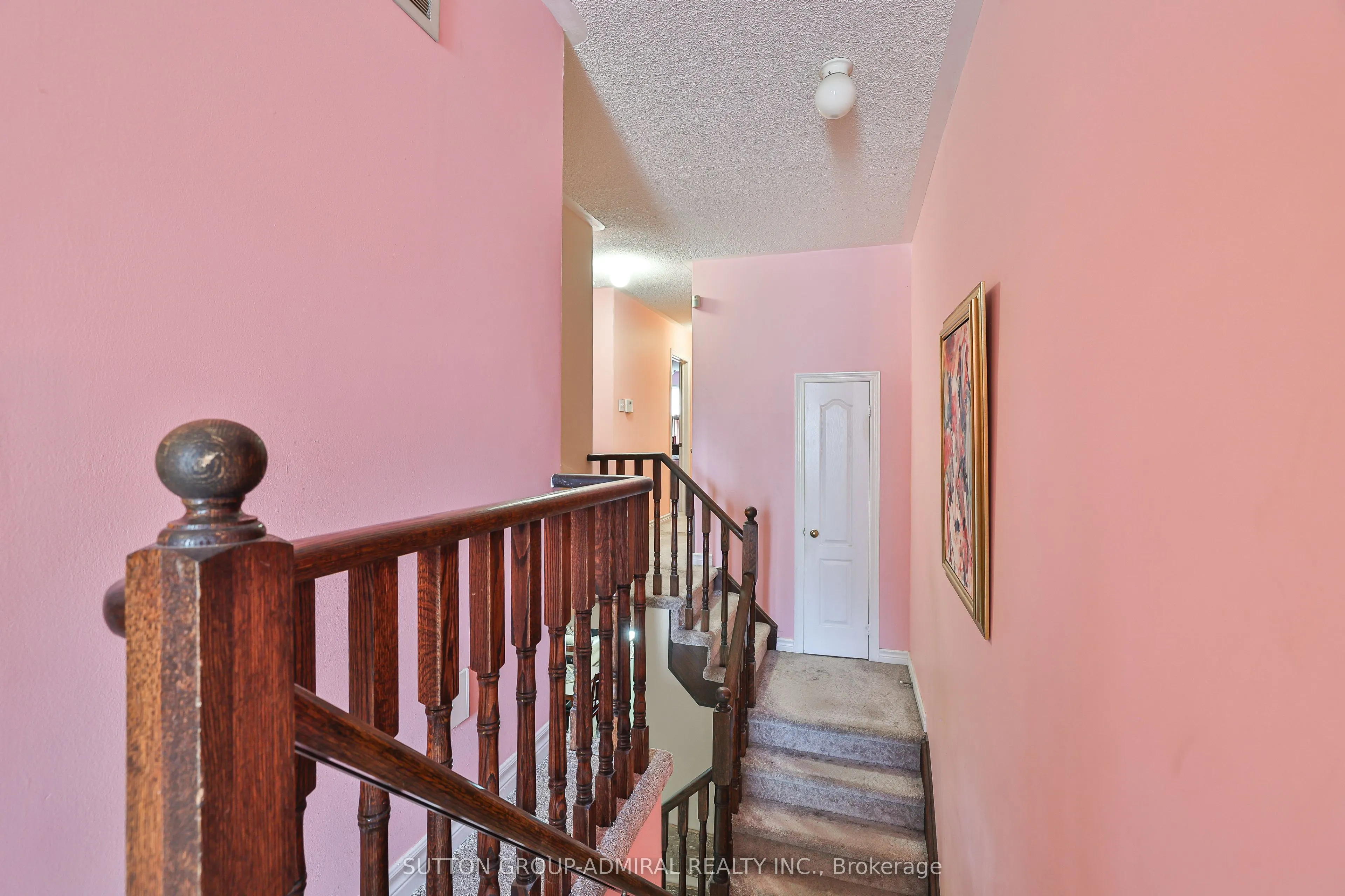 72 Addison Street W